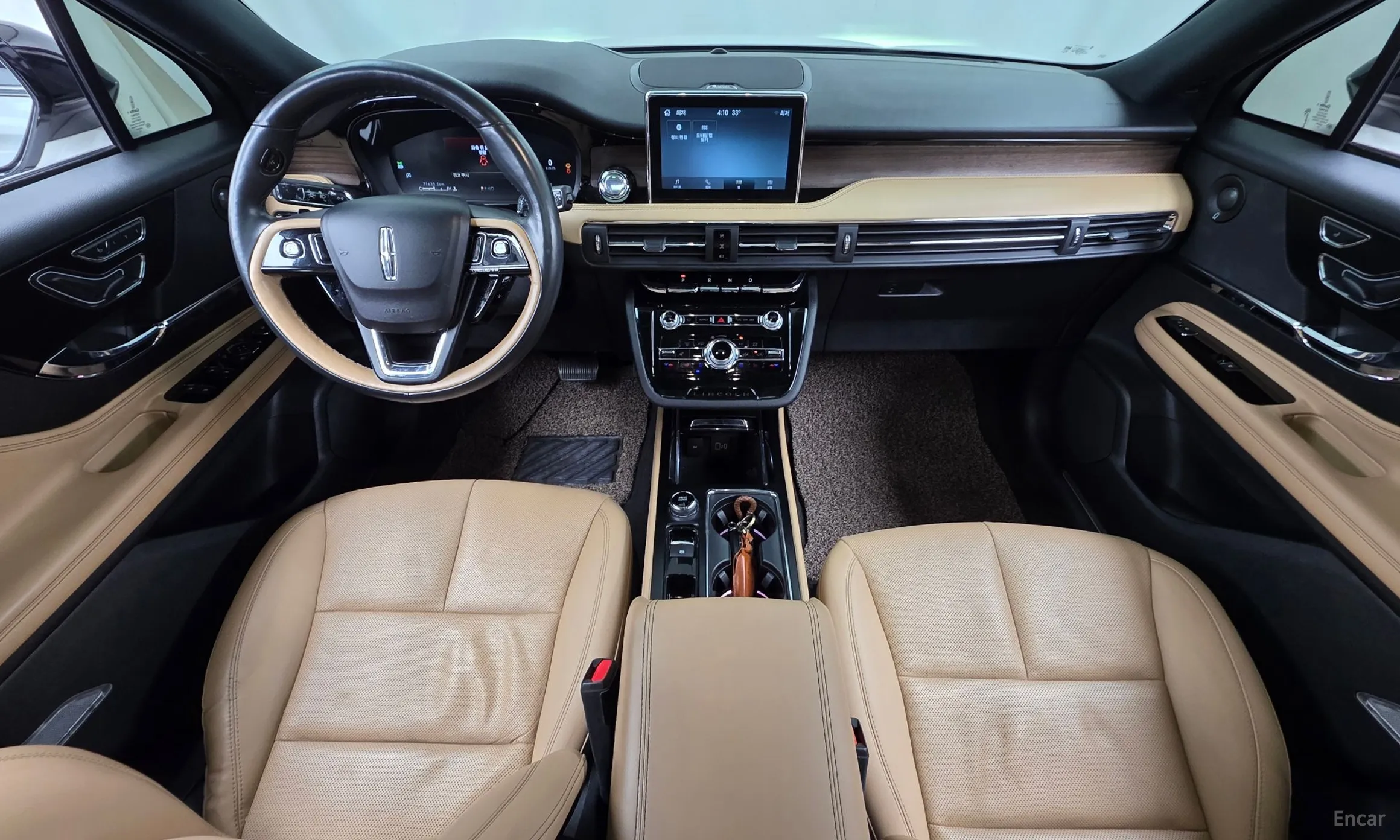 Lincoln Corsair превью 7