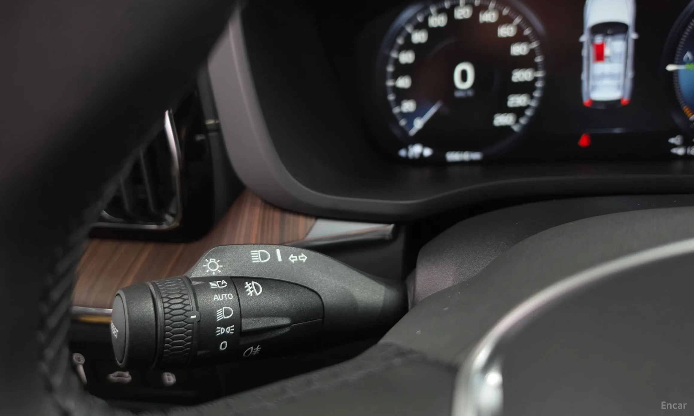 Volvo XC60 Gen 2 превью 14