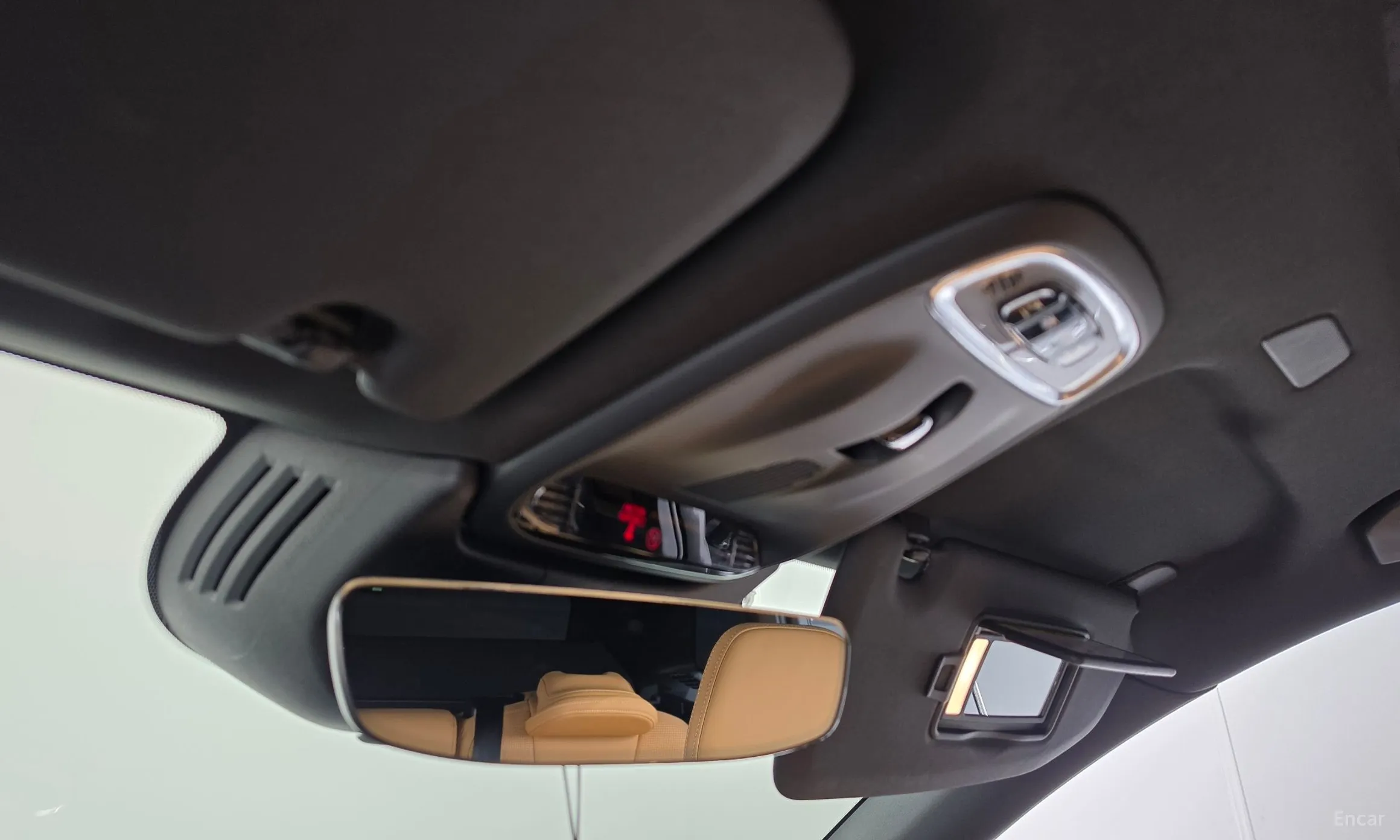 Volvo XC60 Gen 2 превью 19