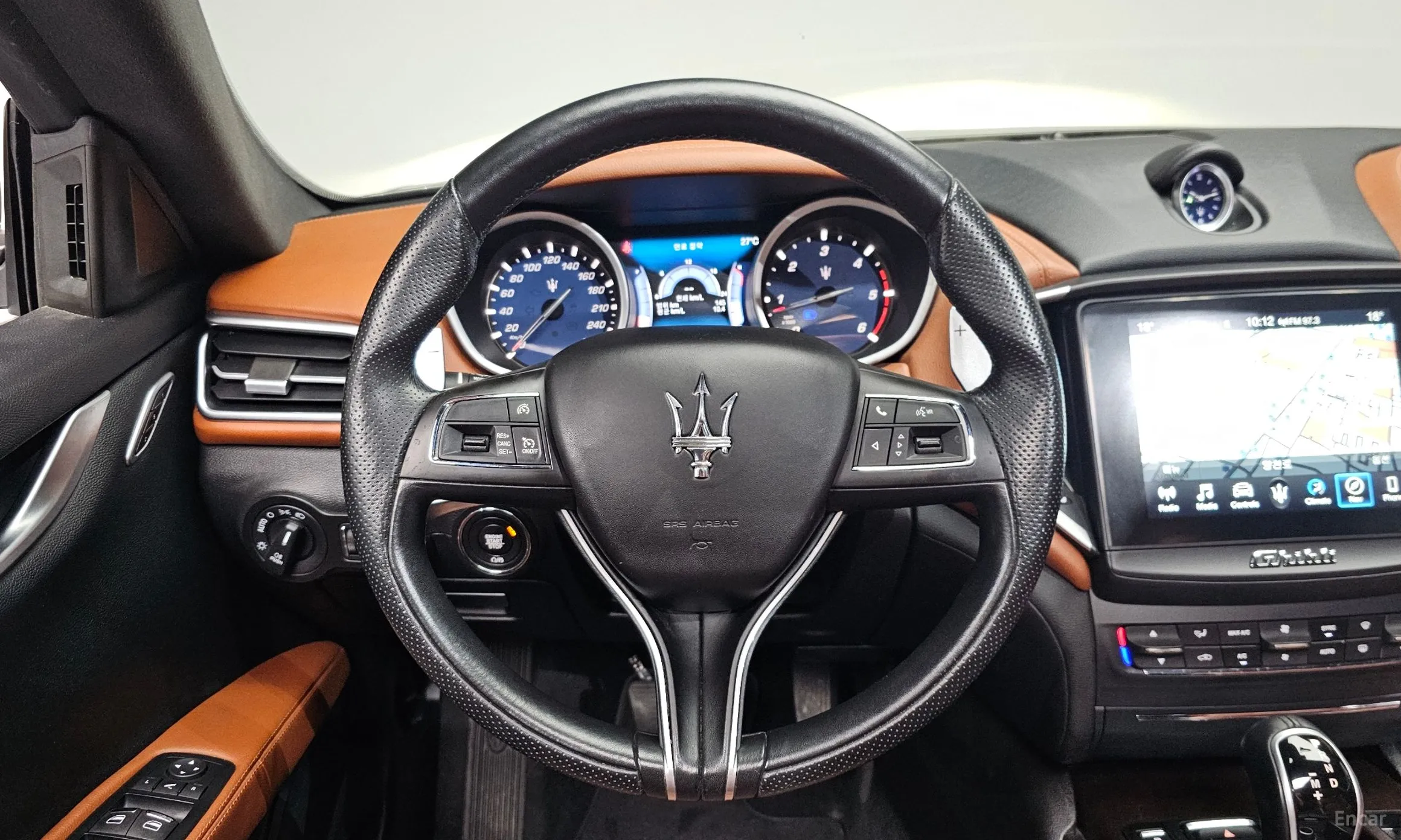 Maserati Ghibli превью 12