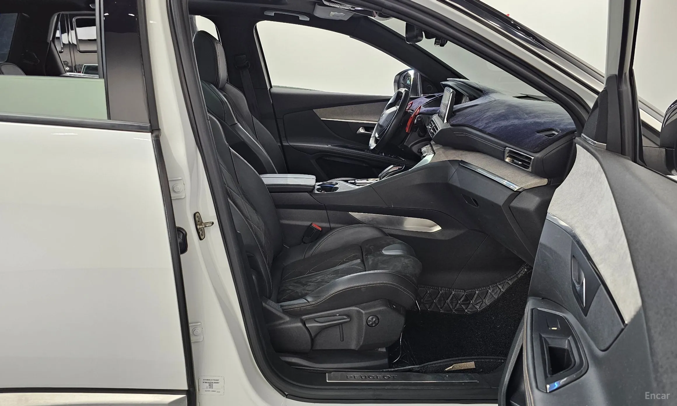 Peugeot 5008 2nd generation превью 11