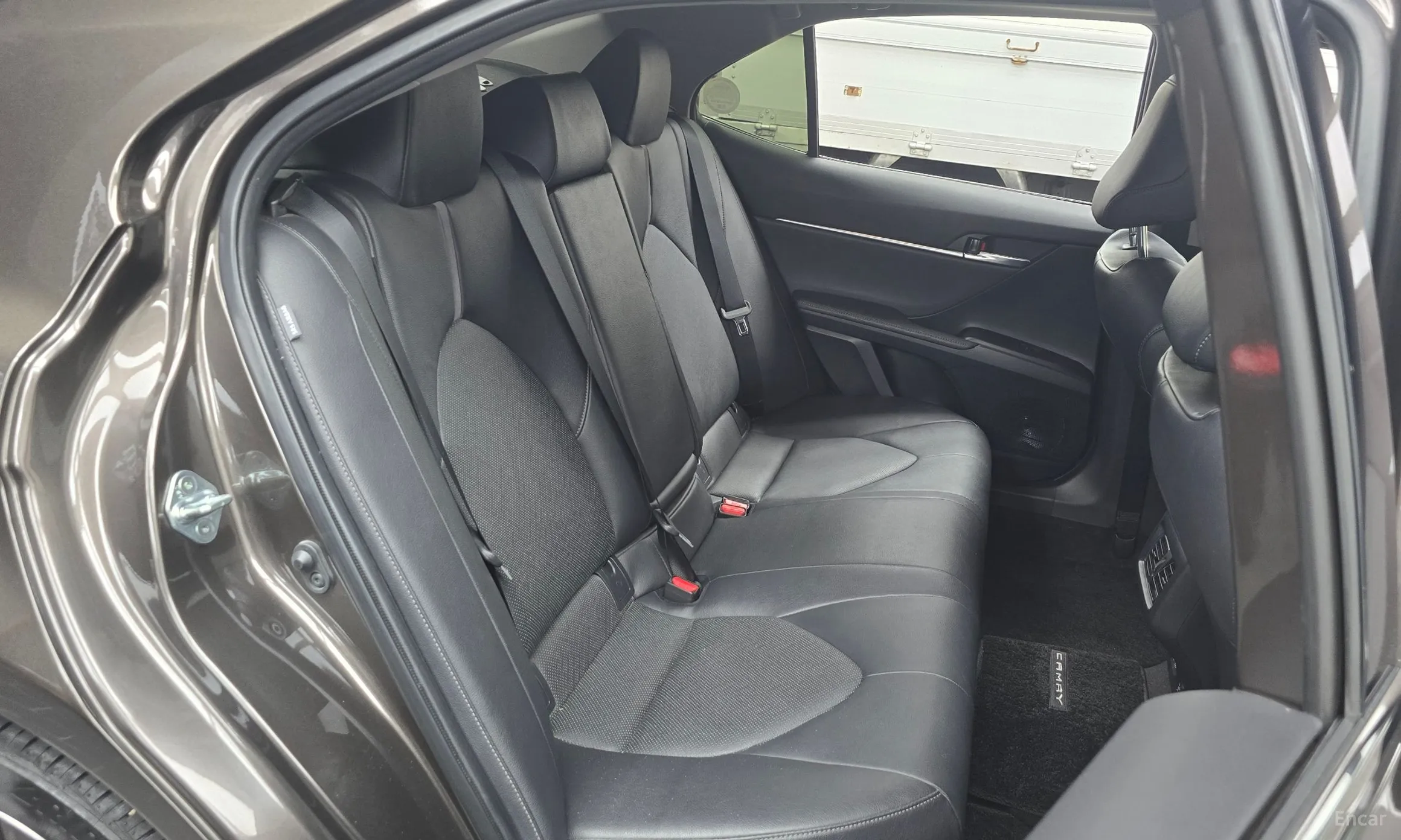 Toyota Camry (XV70) превью 11