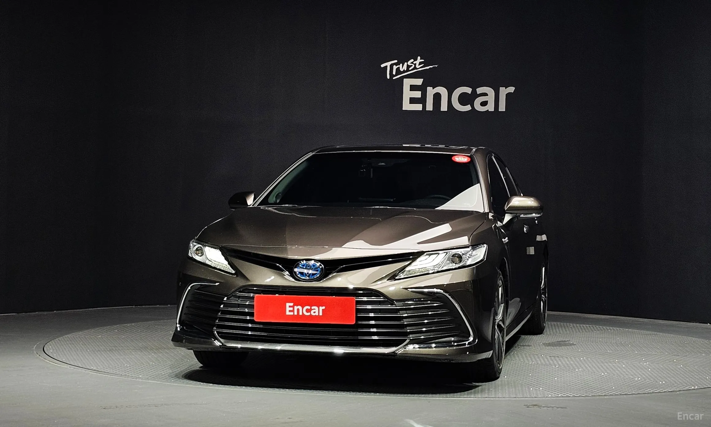 Toyota Camry (XV70) превью 3