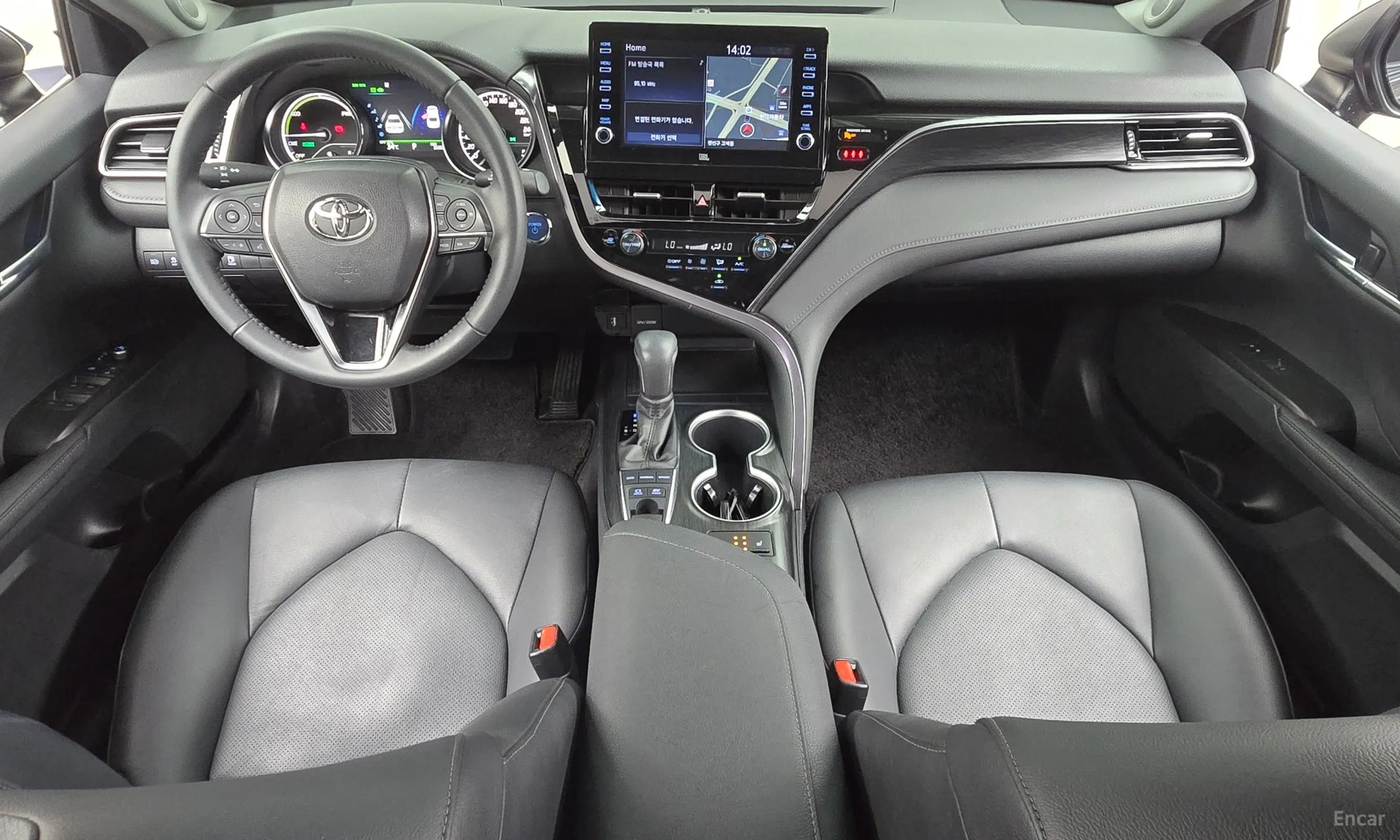 Toyota Camry (XV70) превью 7