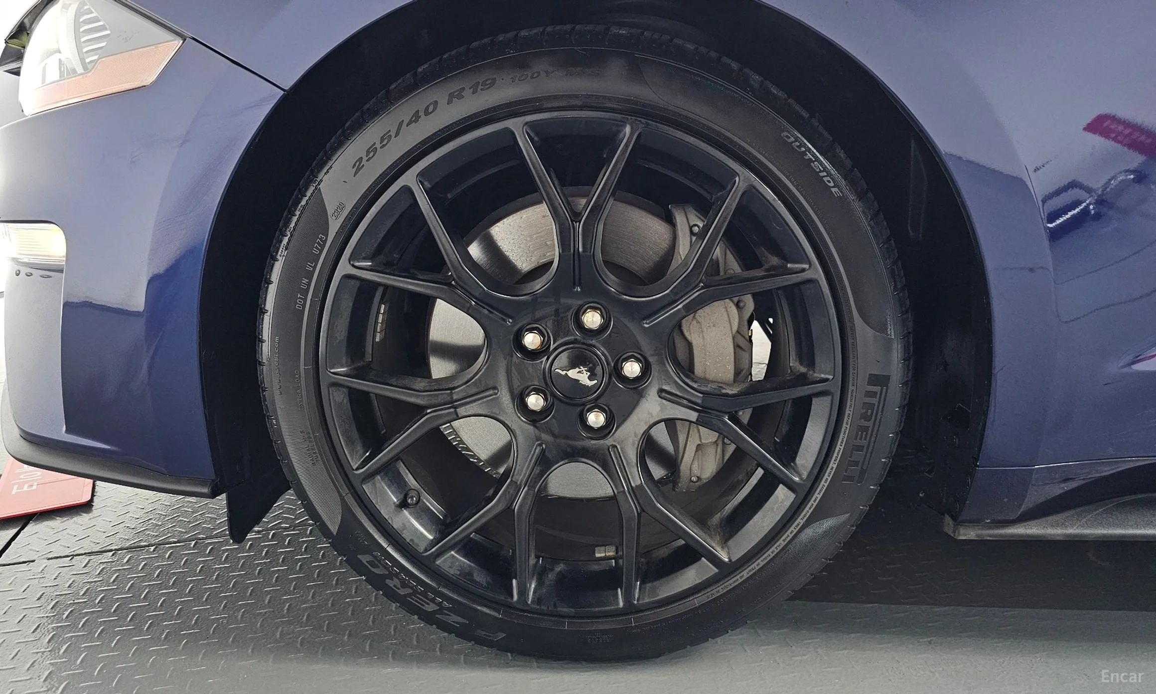 Ford Mustang превью 5