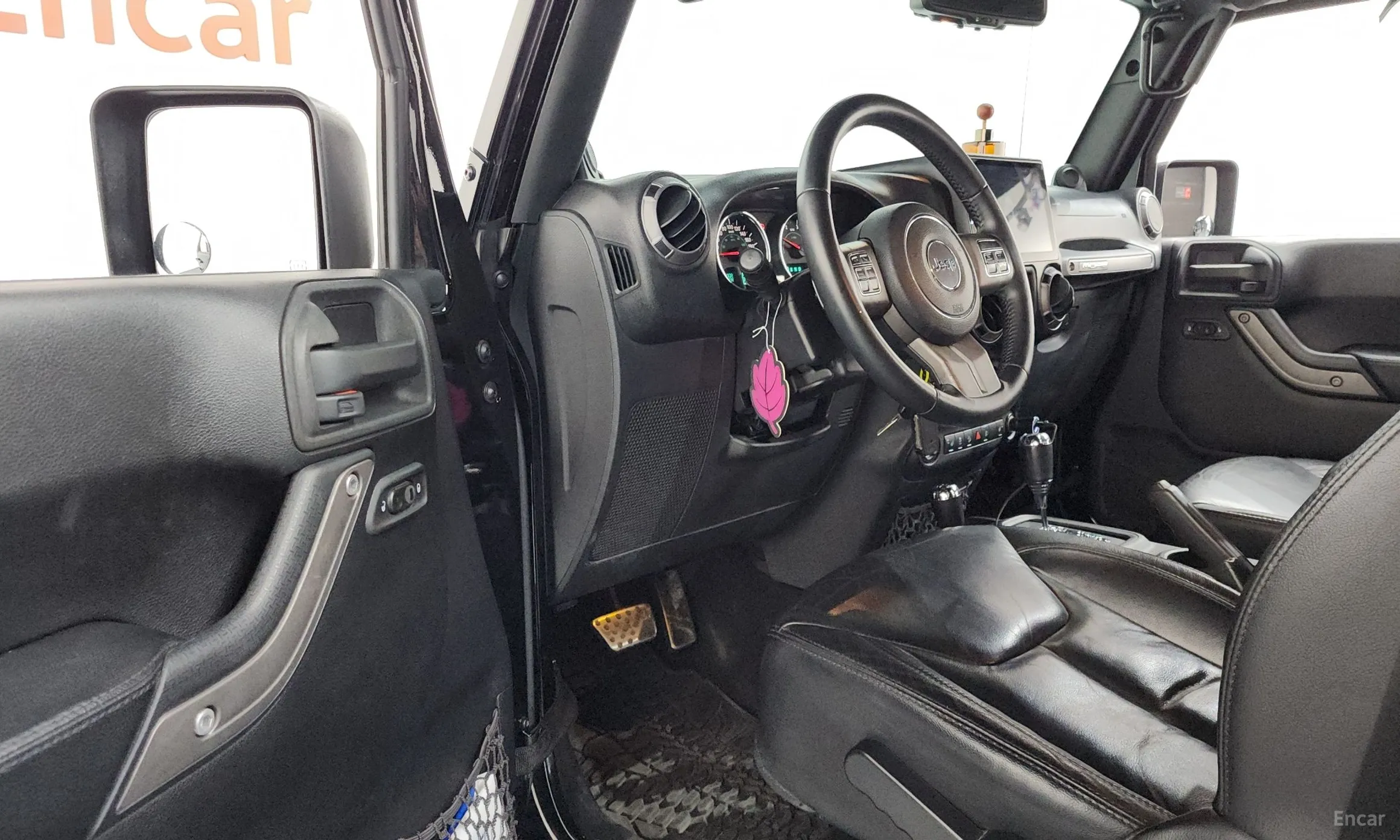 Jeep Wrangler (JK) превью 10