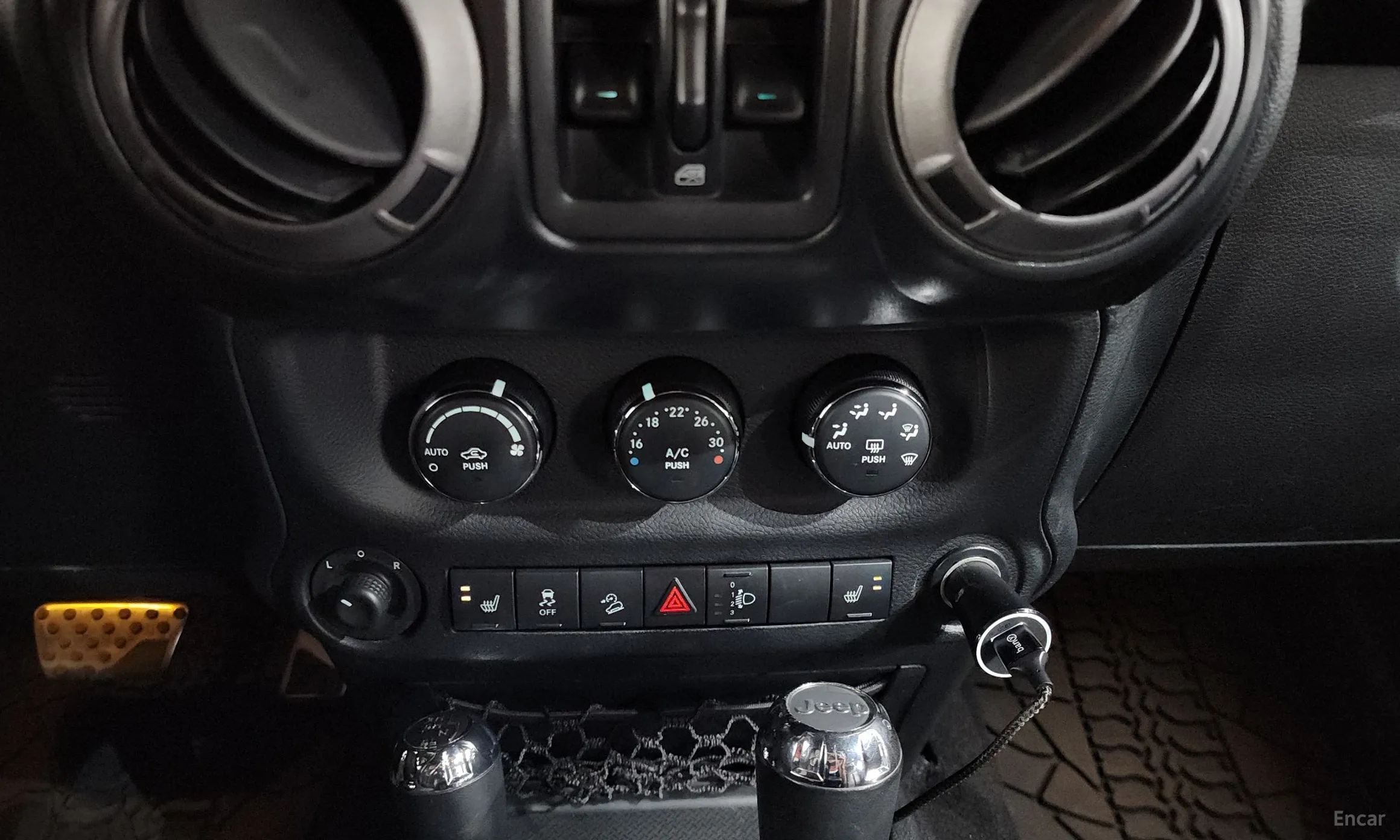 Jeep Wrangler (JK) превью 19