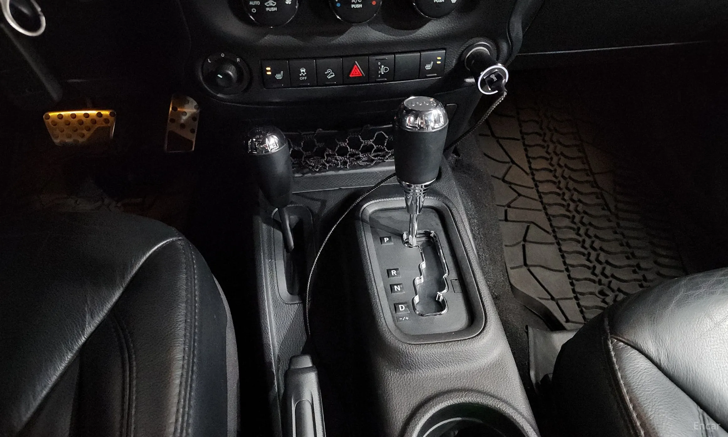 Jeep Wrangler (JK) превью 9