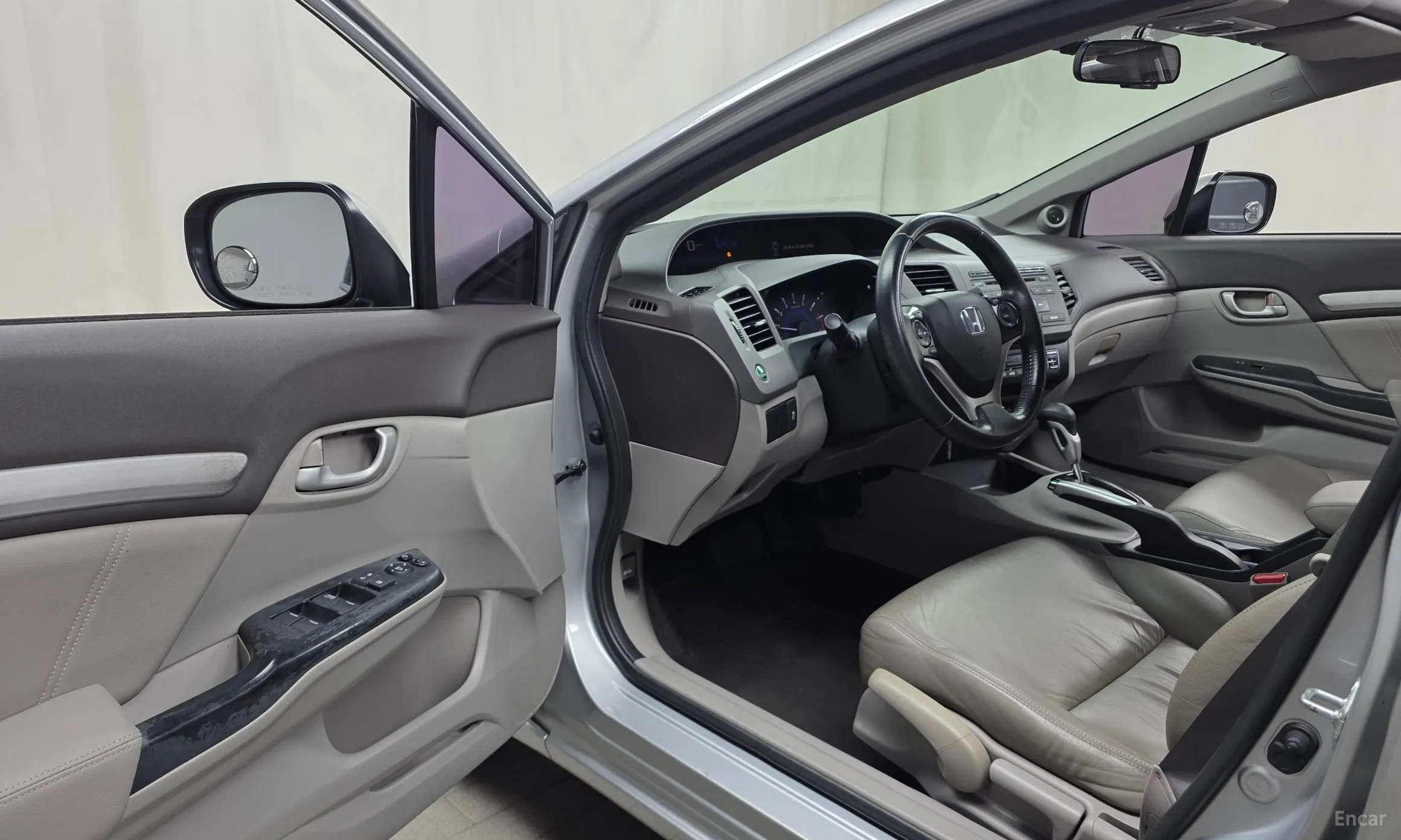 Honda Civic превью 10