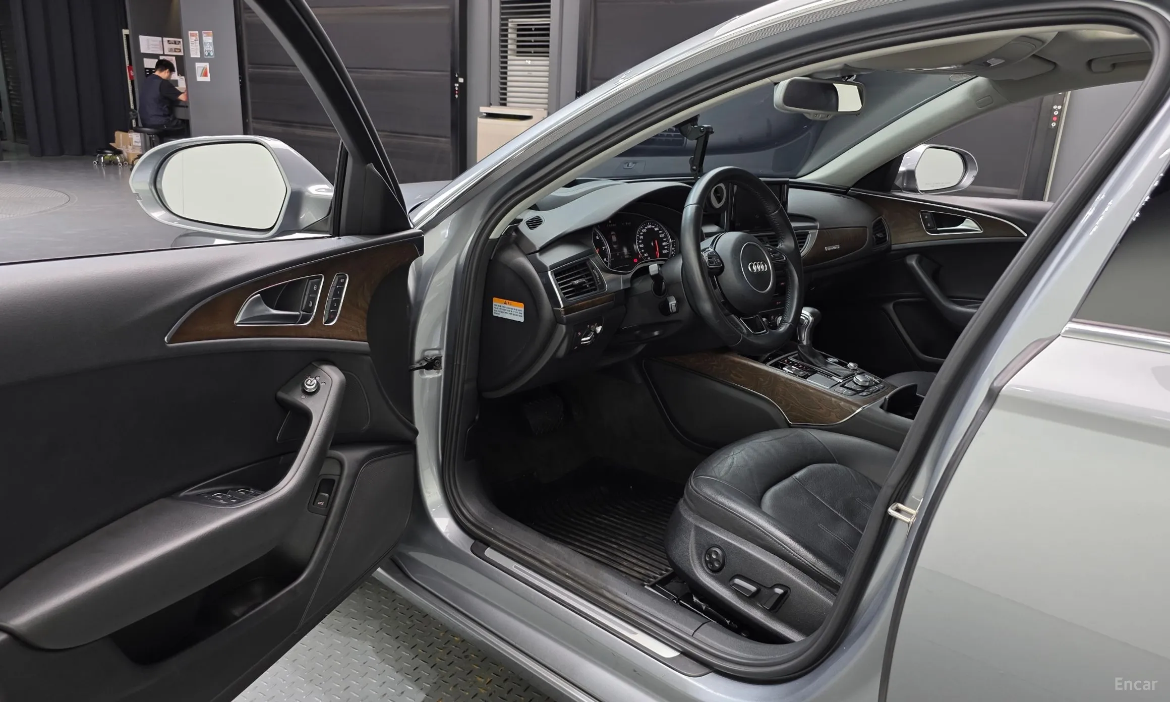 Audi New A6 превью 10