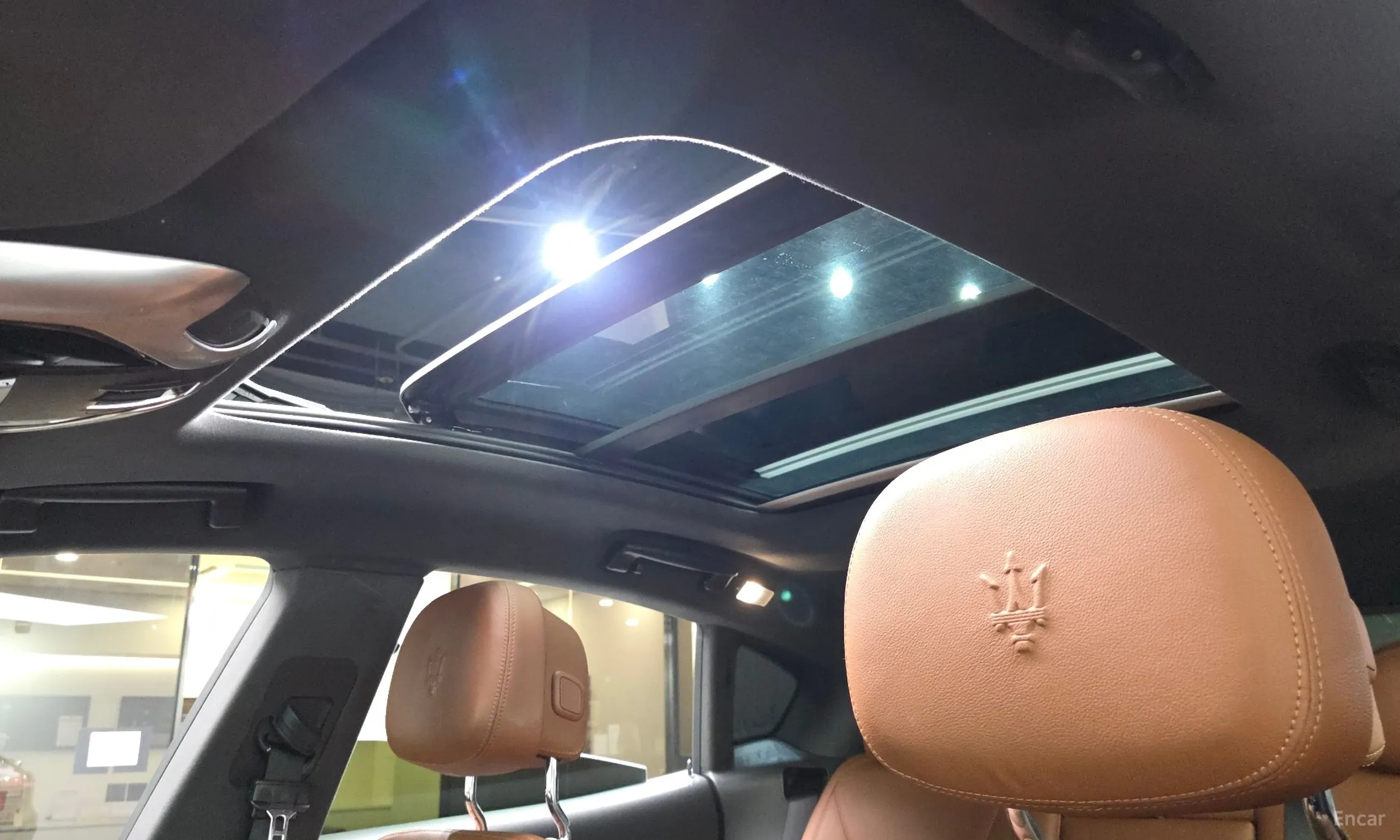 Maserati Levante превью 19