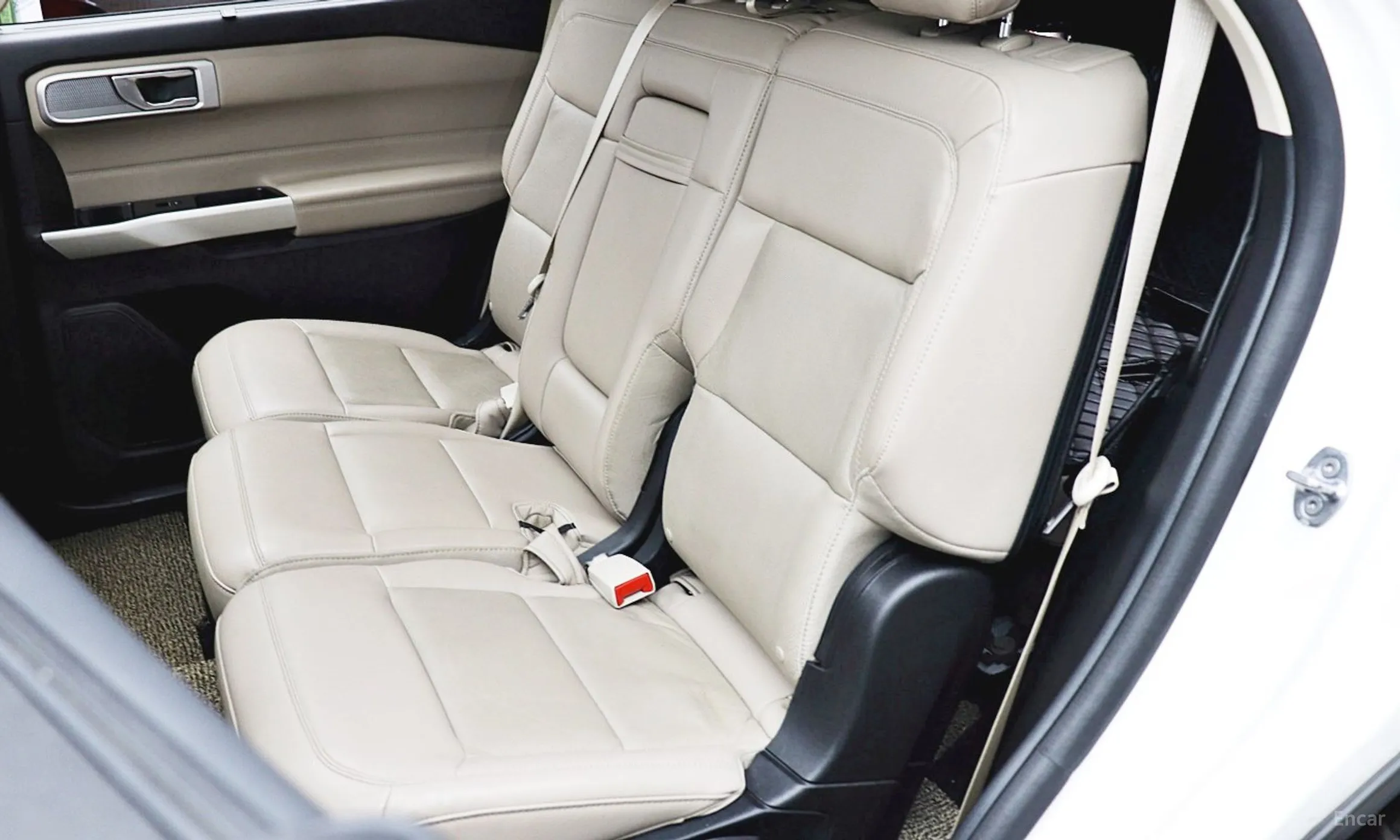 Ford Explorer 6th Generation превью 10