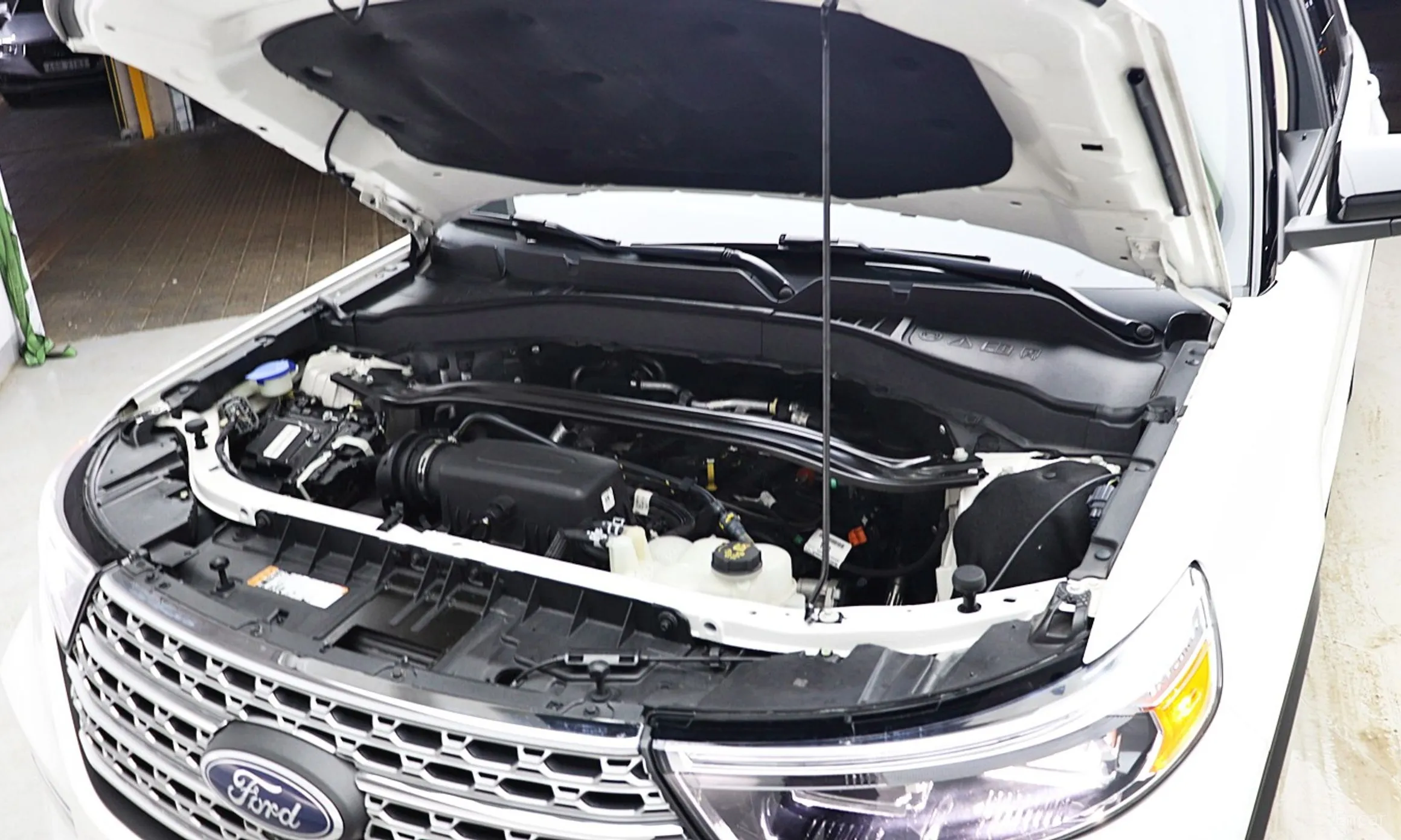 Ford Explorer 6th Generation превью 6