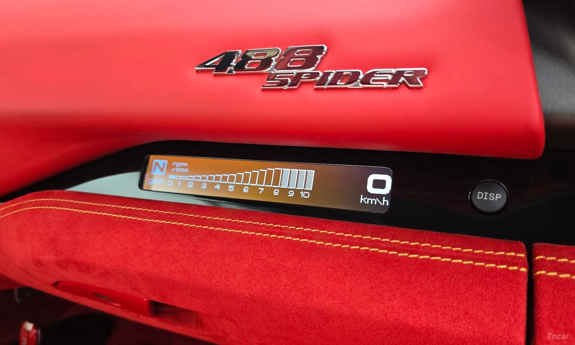 Ferrari 488 Spider превью 14
