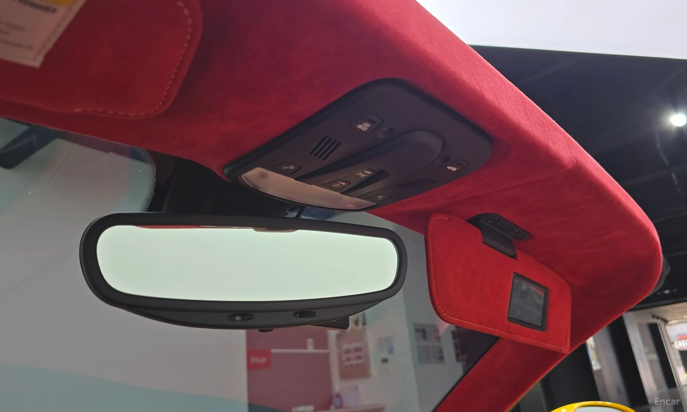Ferrari 488 Spider превью 16