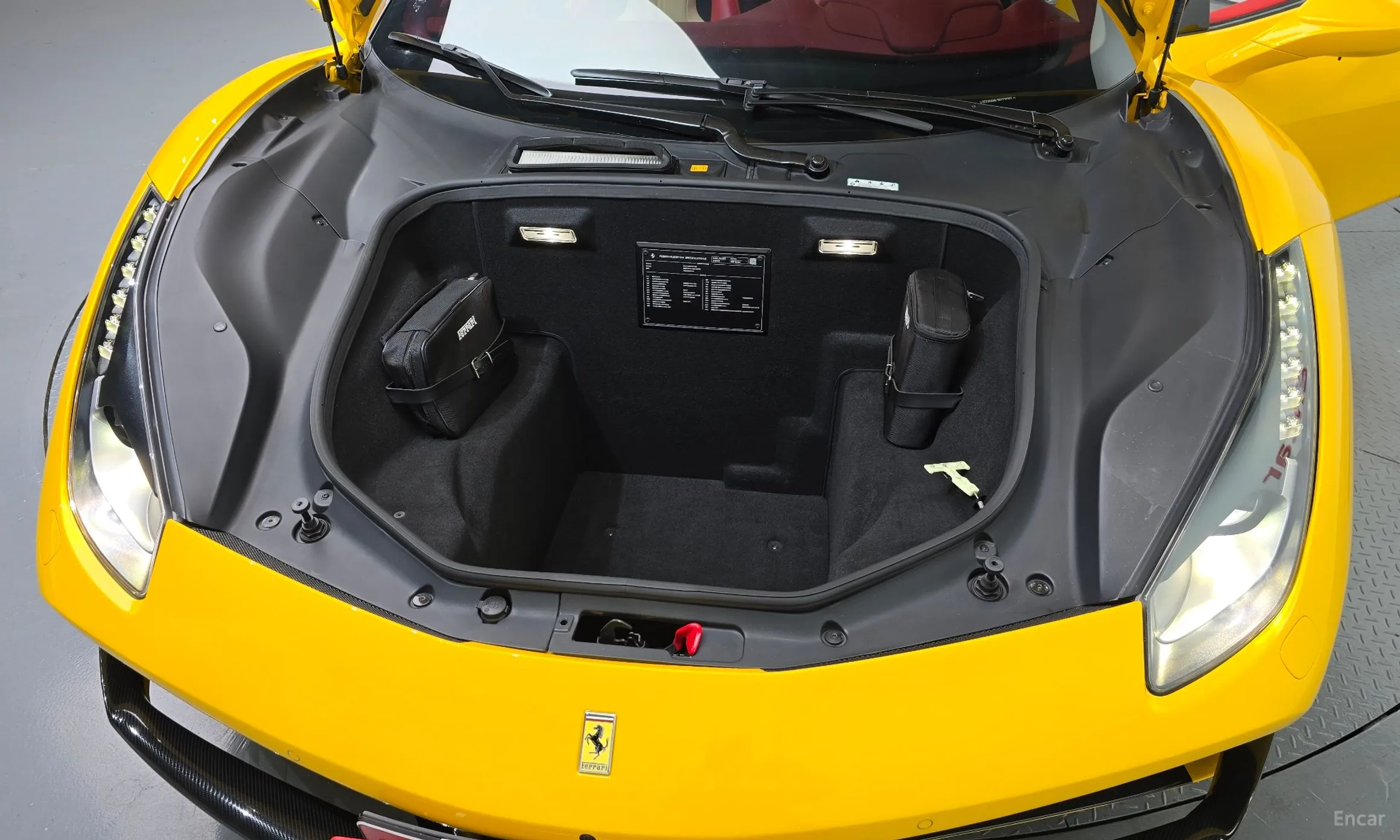 Ferrari 488 Spider превью 18
