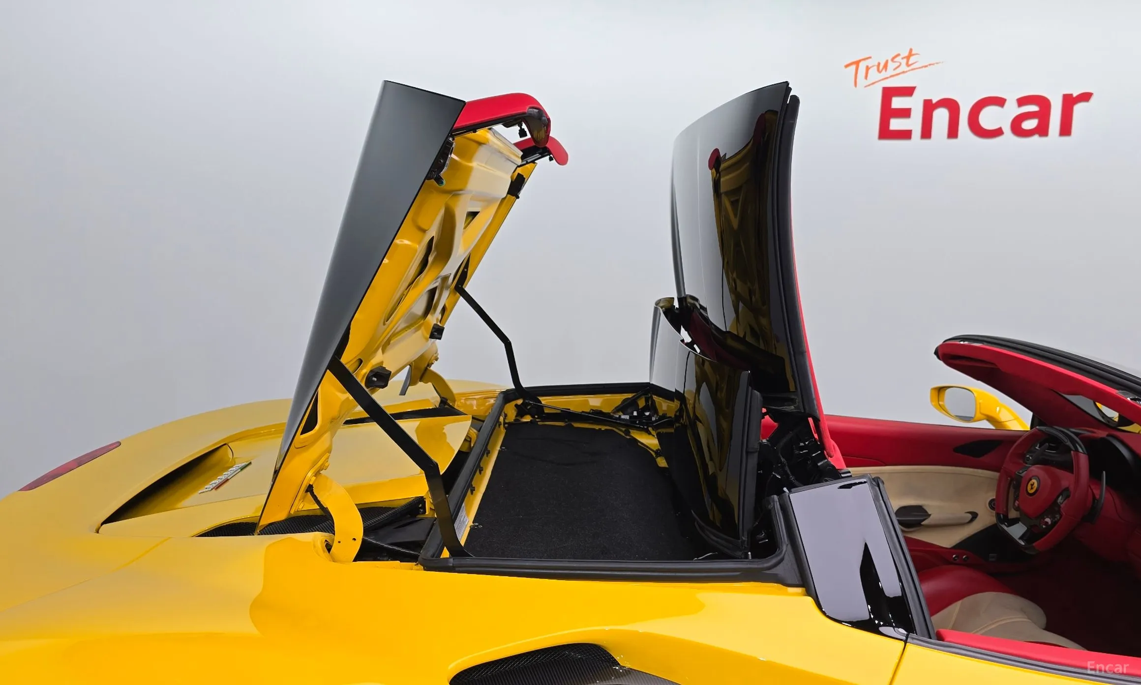 Ferrari 488 Spider превью 19