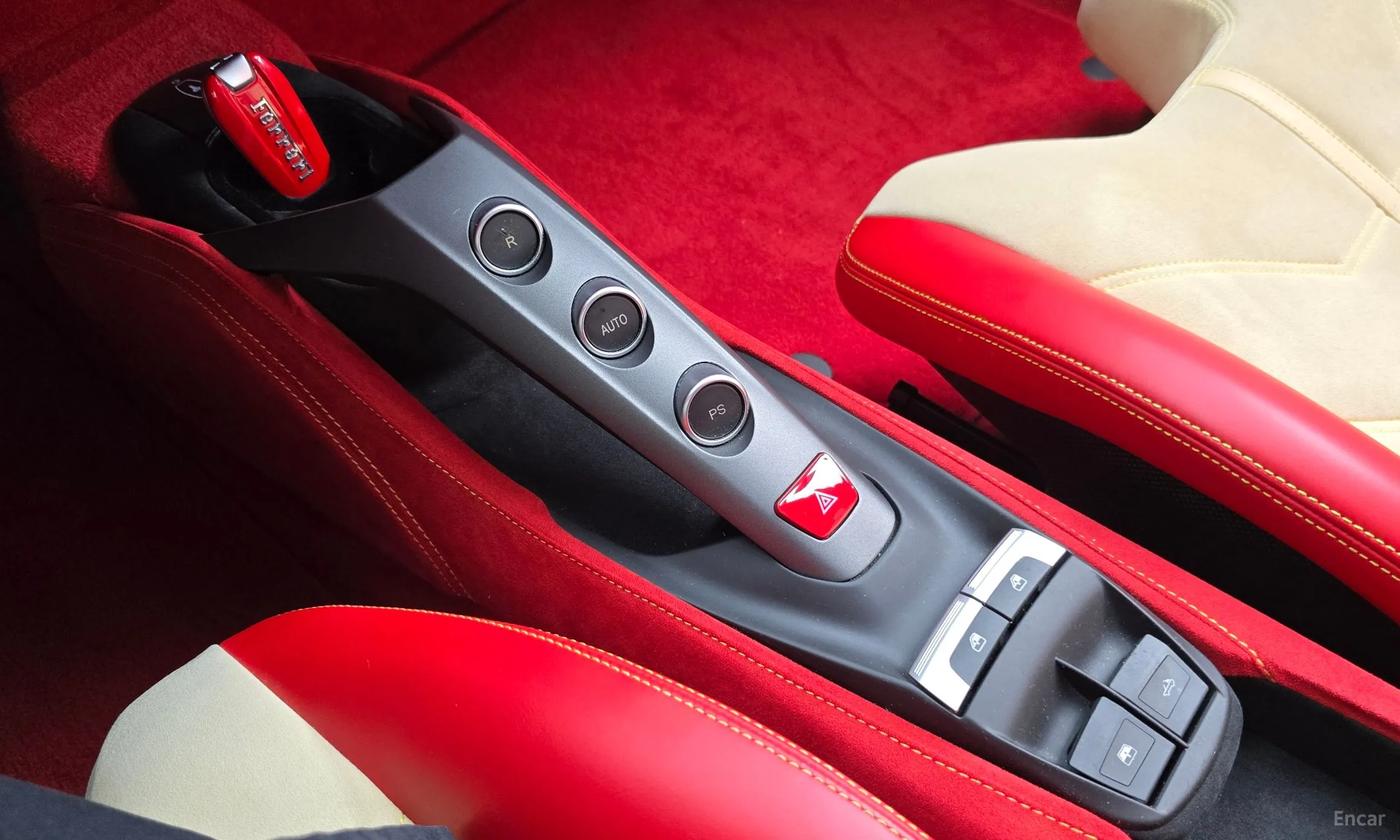Ferrari 488 Spider превью 9