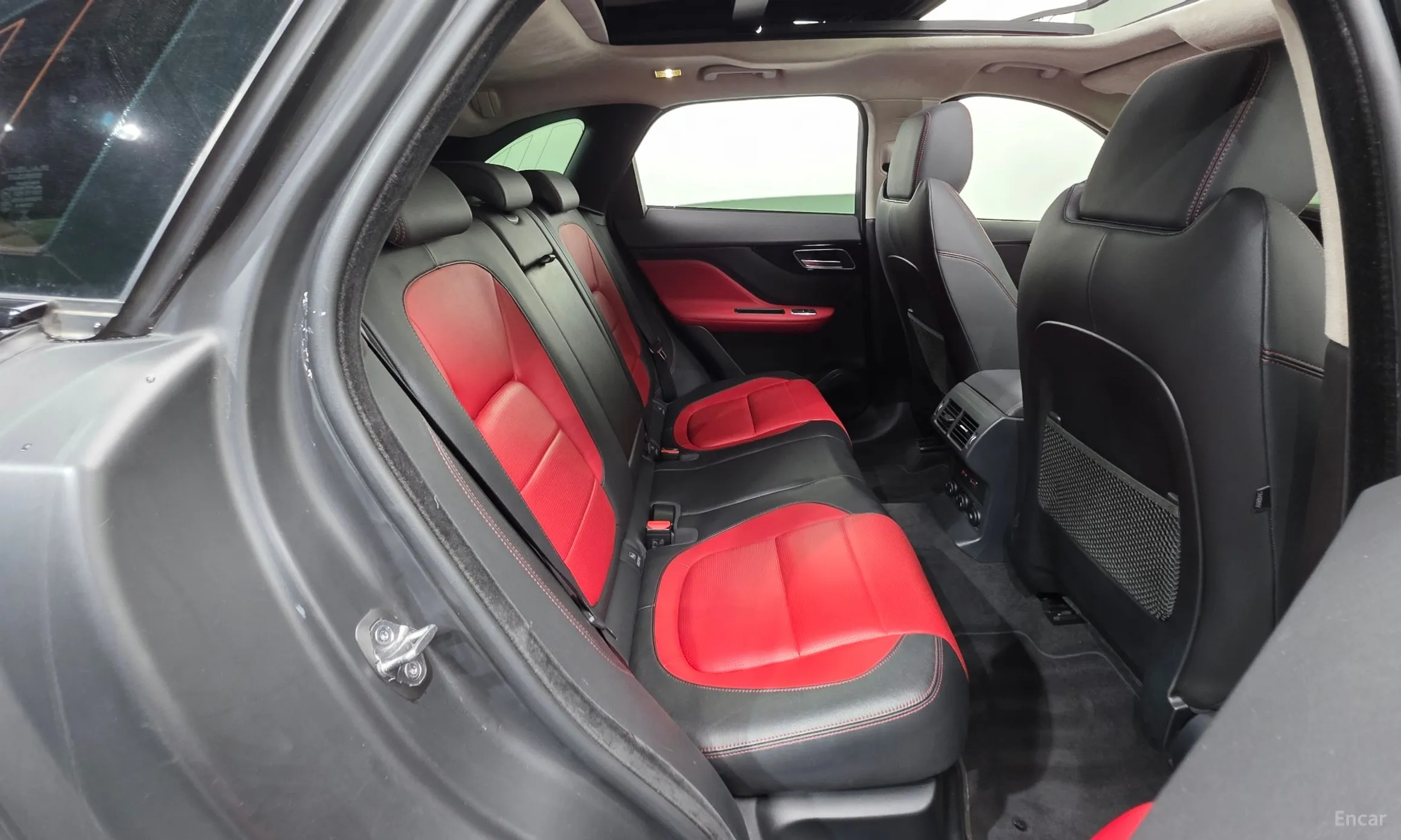 Jaguar F-PACE превью 19