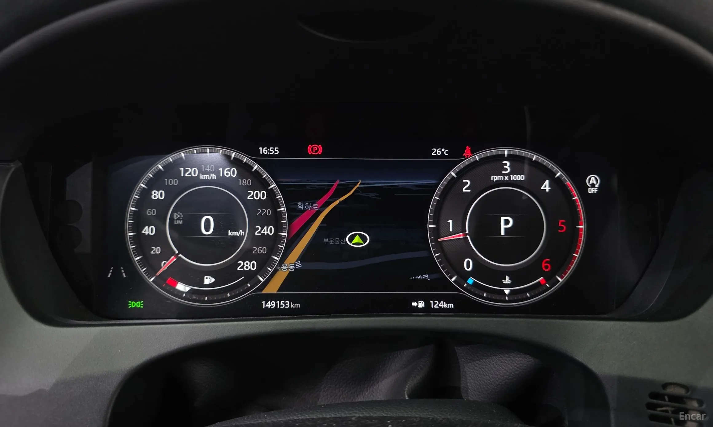 Jaguar F-PACE превью 8