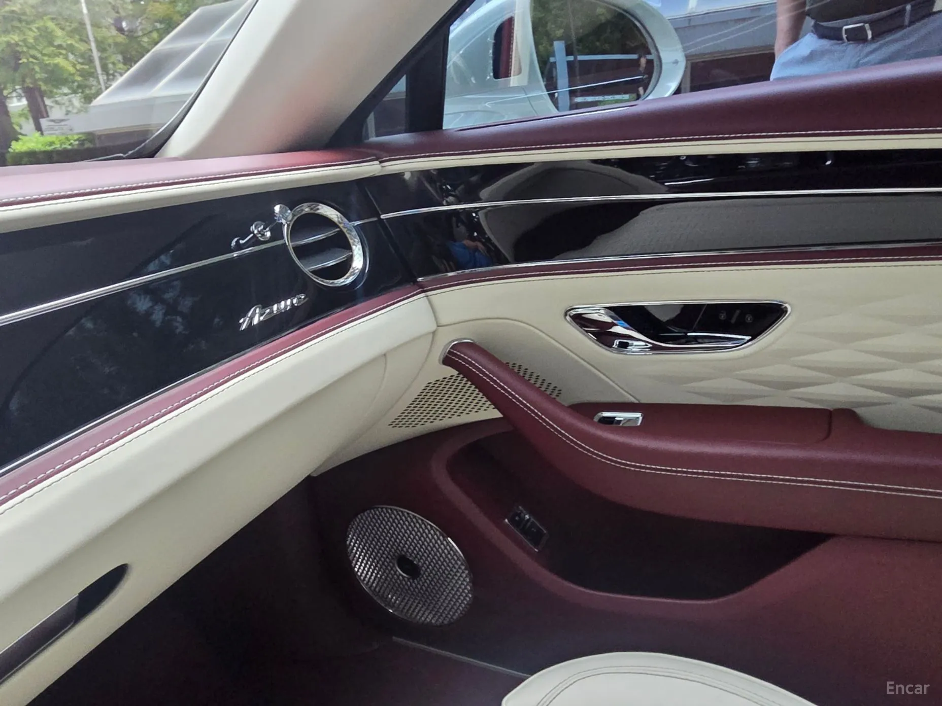 Bentley Flying Spur 3rd Generation превью 17