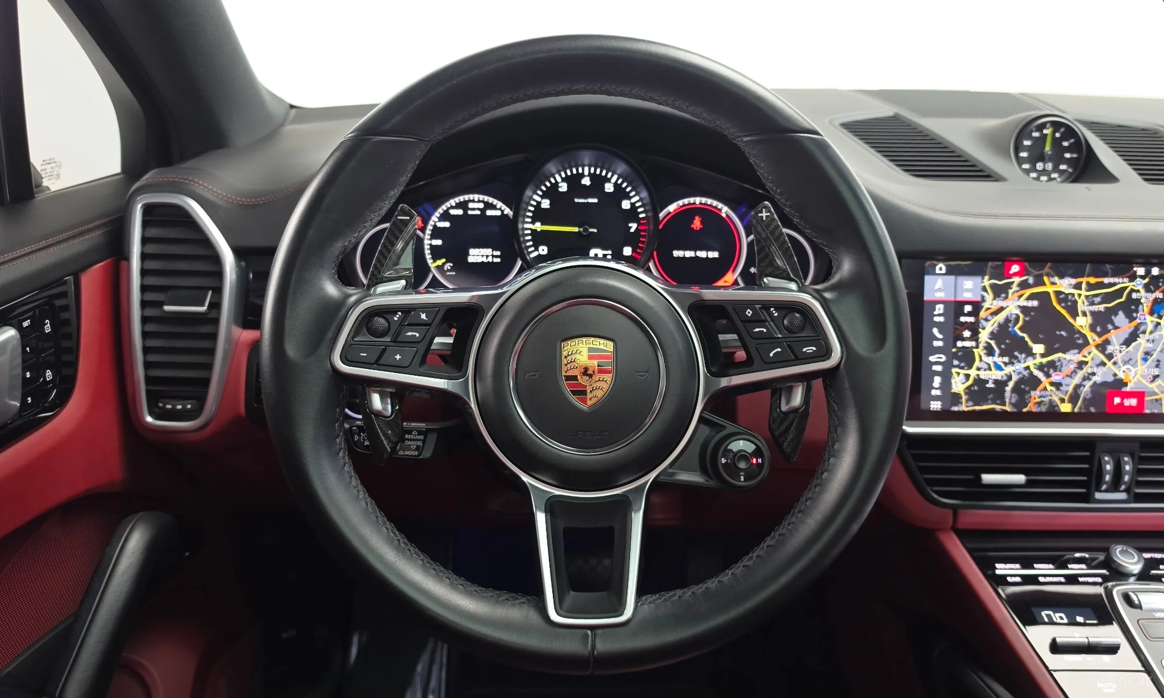 Porsche Cayenne (PO536) превью 14