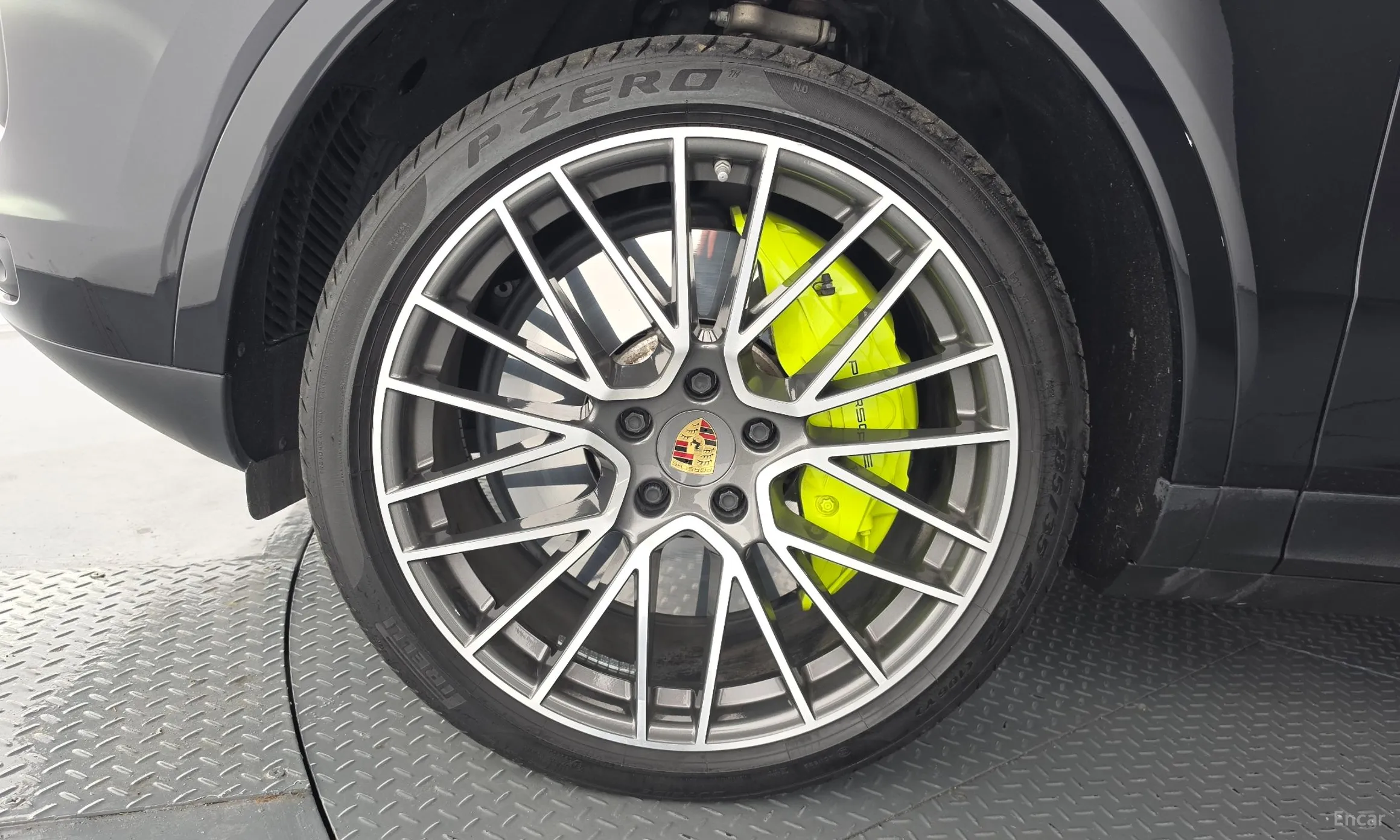Porsche Cayenne (PO536) превью 5