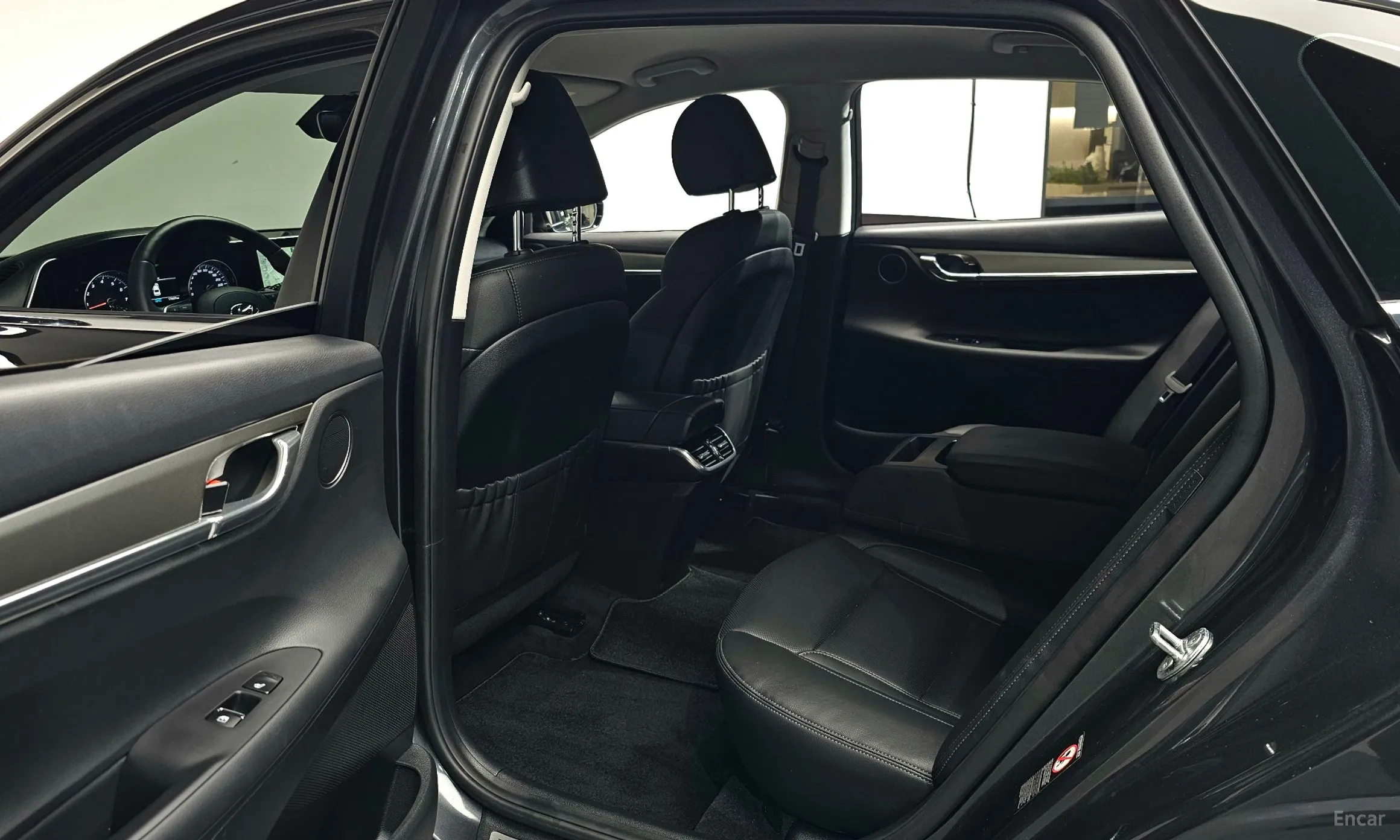 Hyundai Grandeur IG превью 12