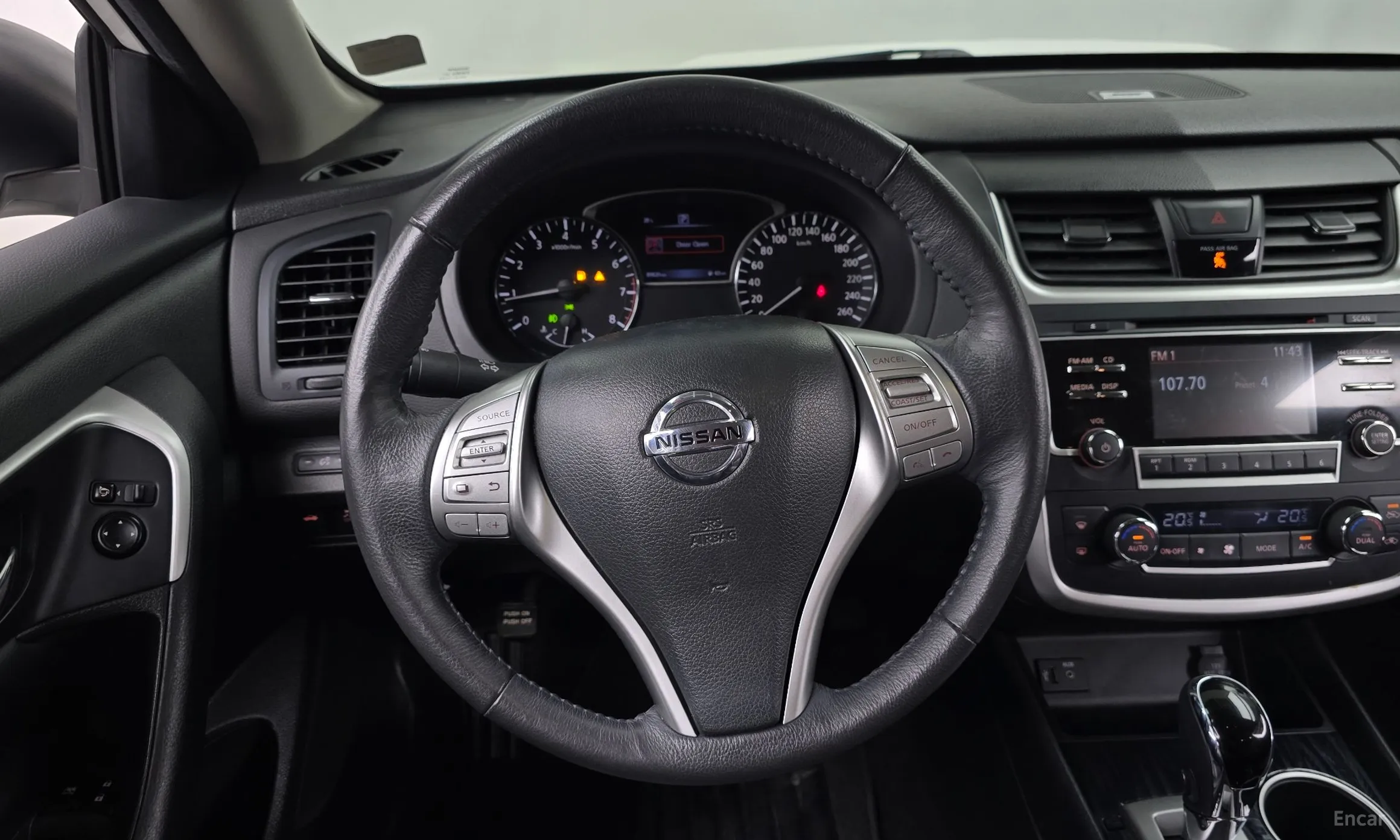 Nissan Altima превью 13