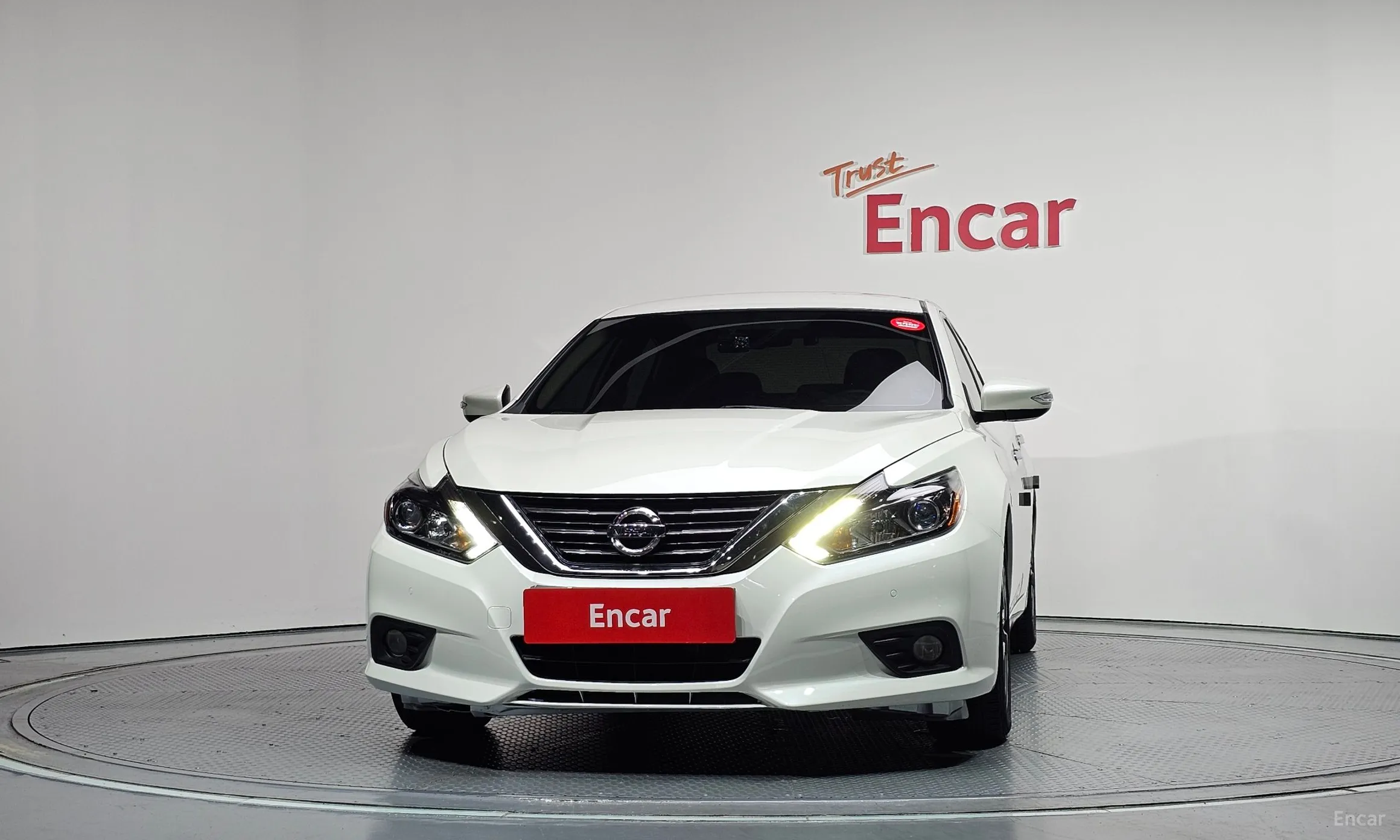 Nissan Altima превью 3