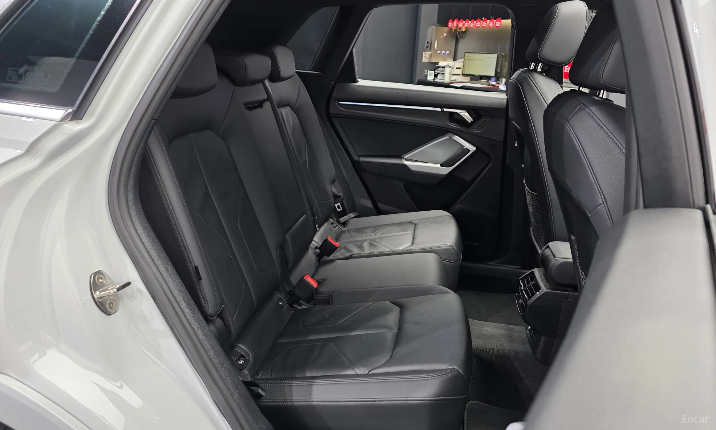 Audi Q3 (F3) превью 12