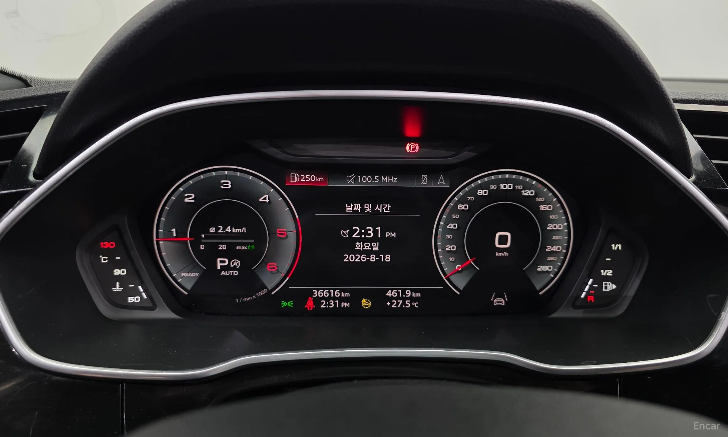 Audi Q3 (F3) превью 8