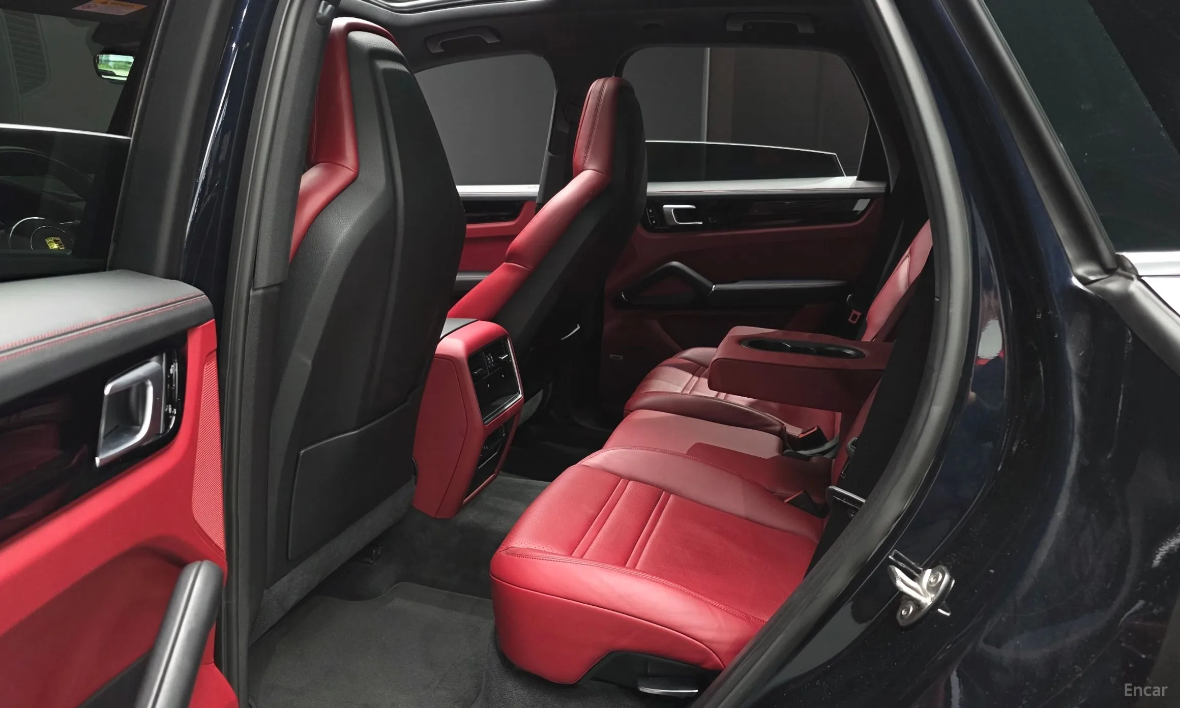 Porsche Cayenne (PO536) превью 11