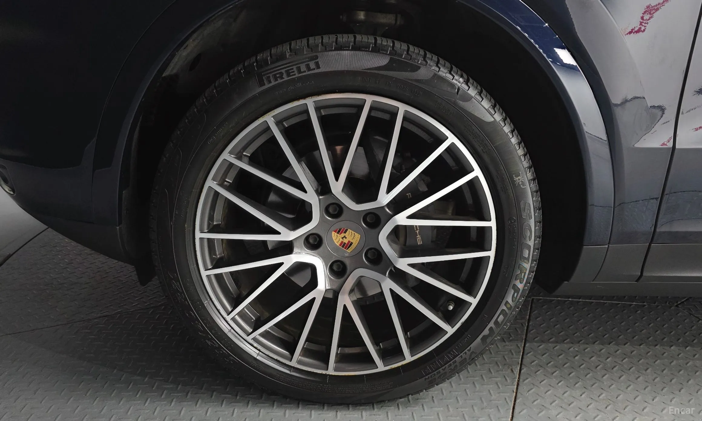 Porsche Cayenne (PO536) превью 5