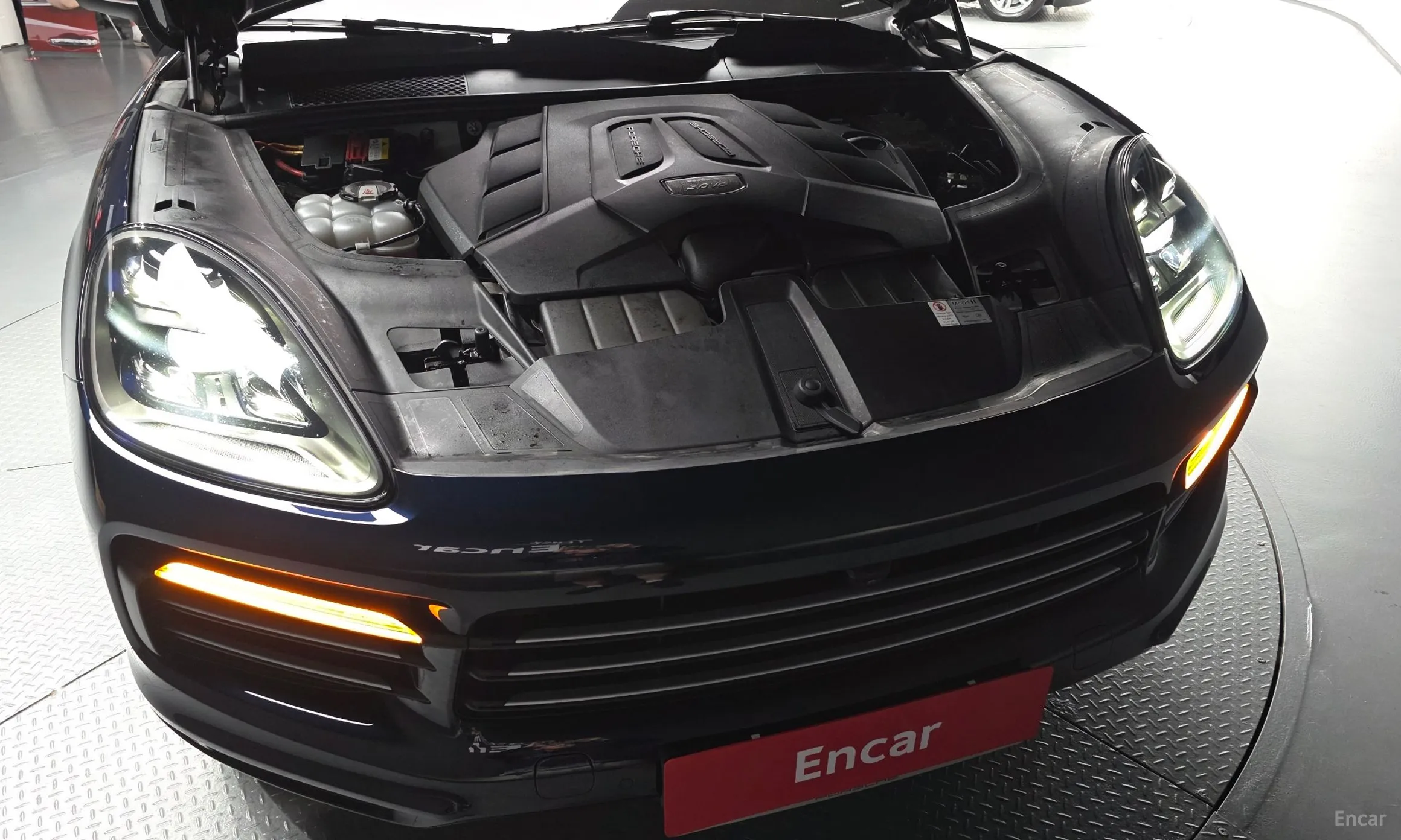 Porsche Cayenne (PO536) превью 6