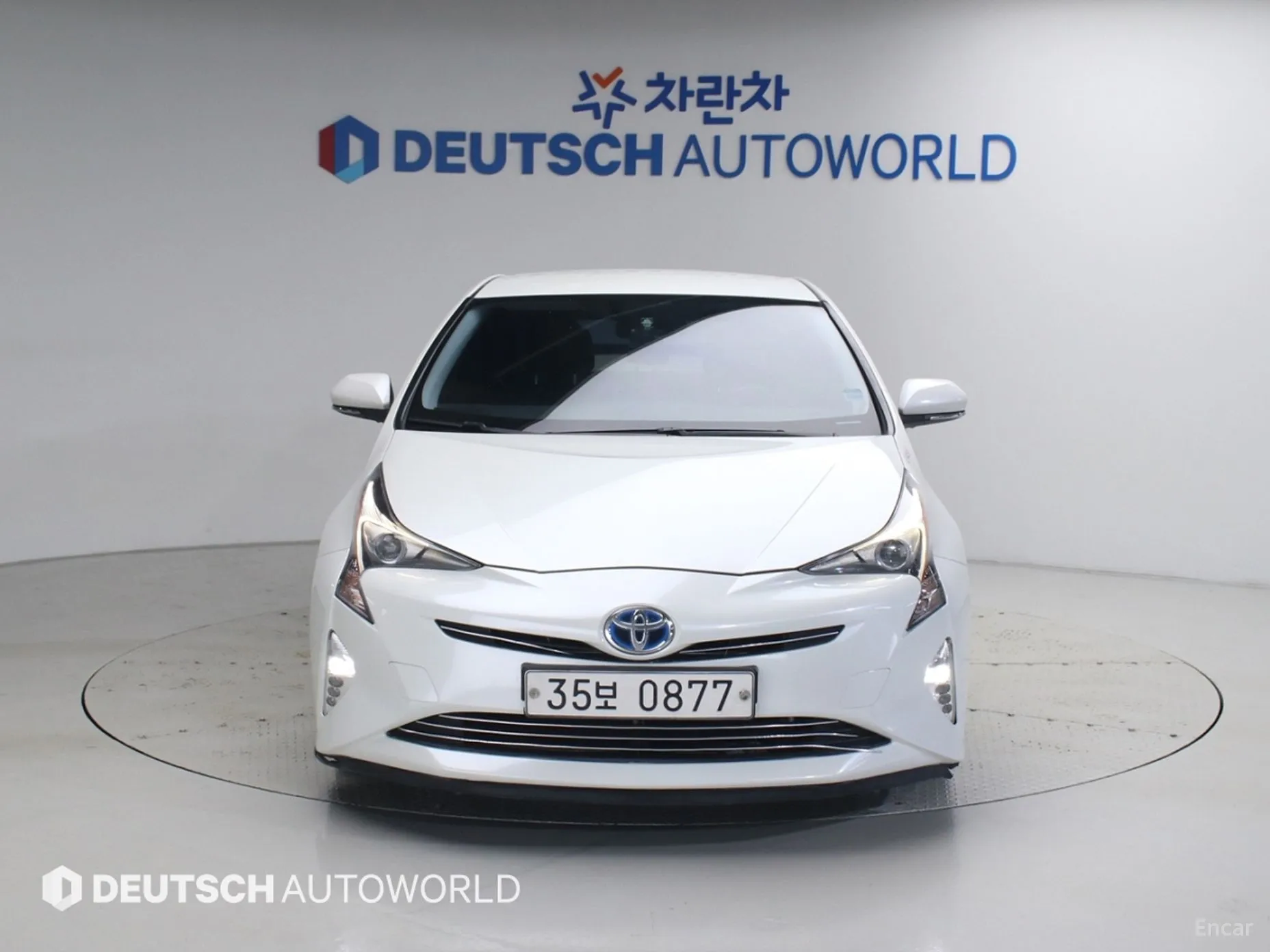 Toyota Prius 4th Generation превью 3