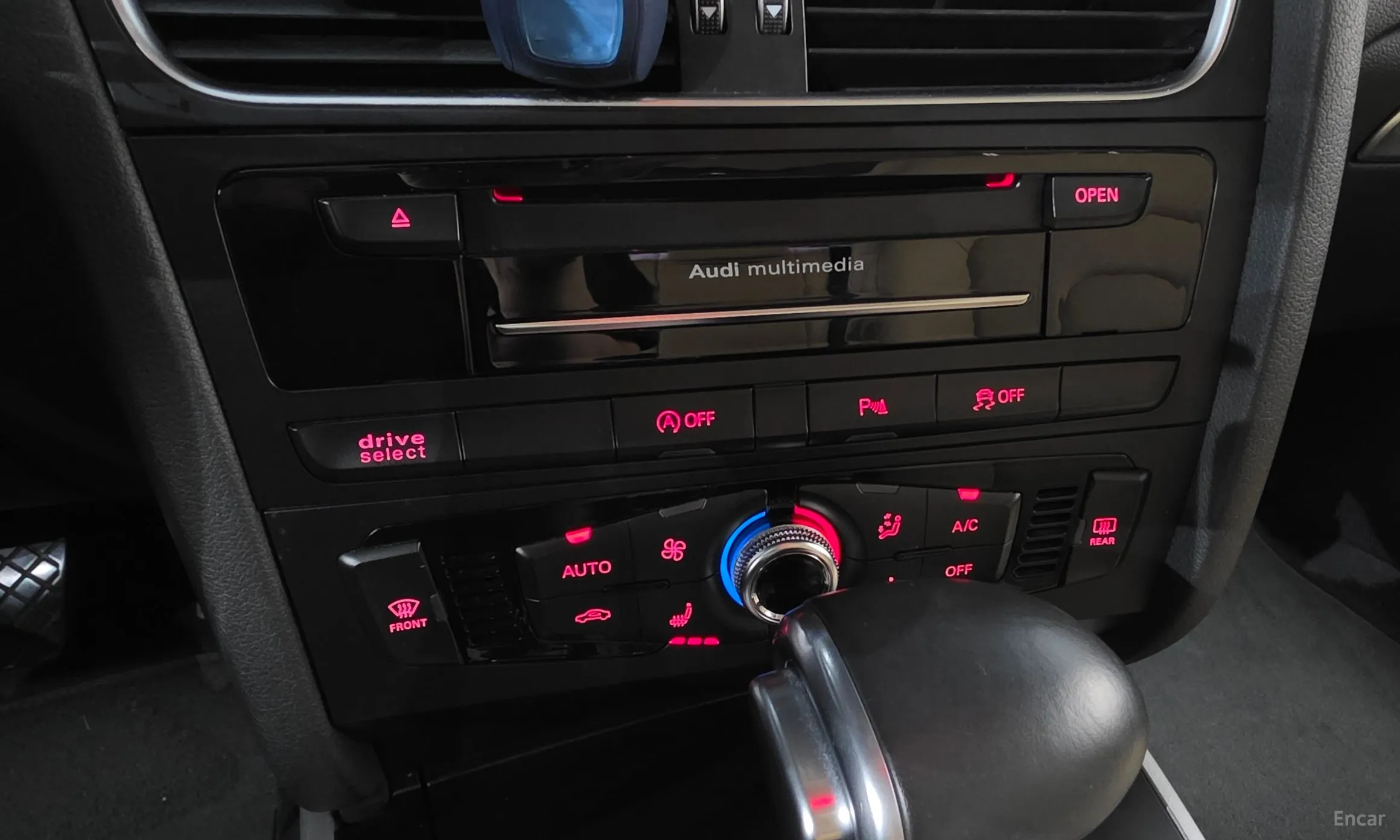 Audi New A4 превью 16