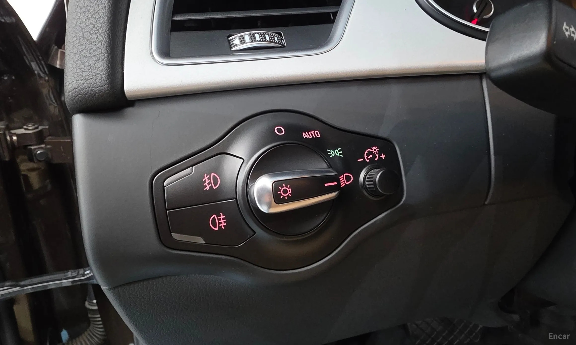Audi New A4 превью 17