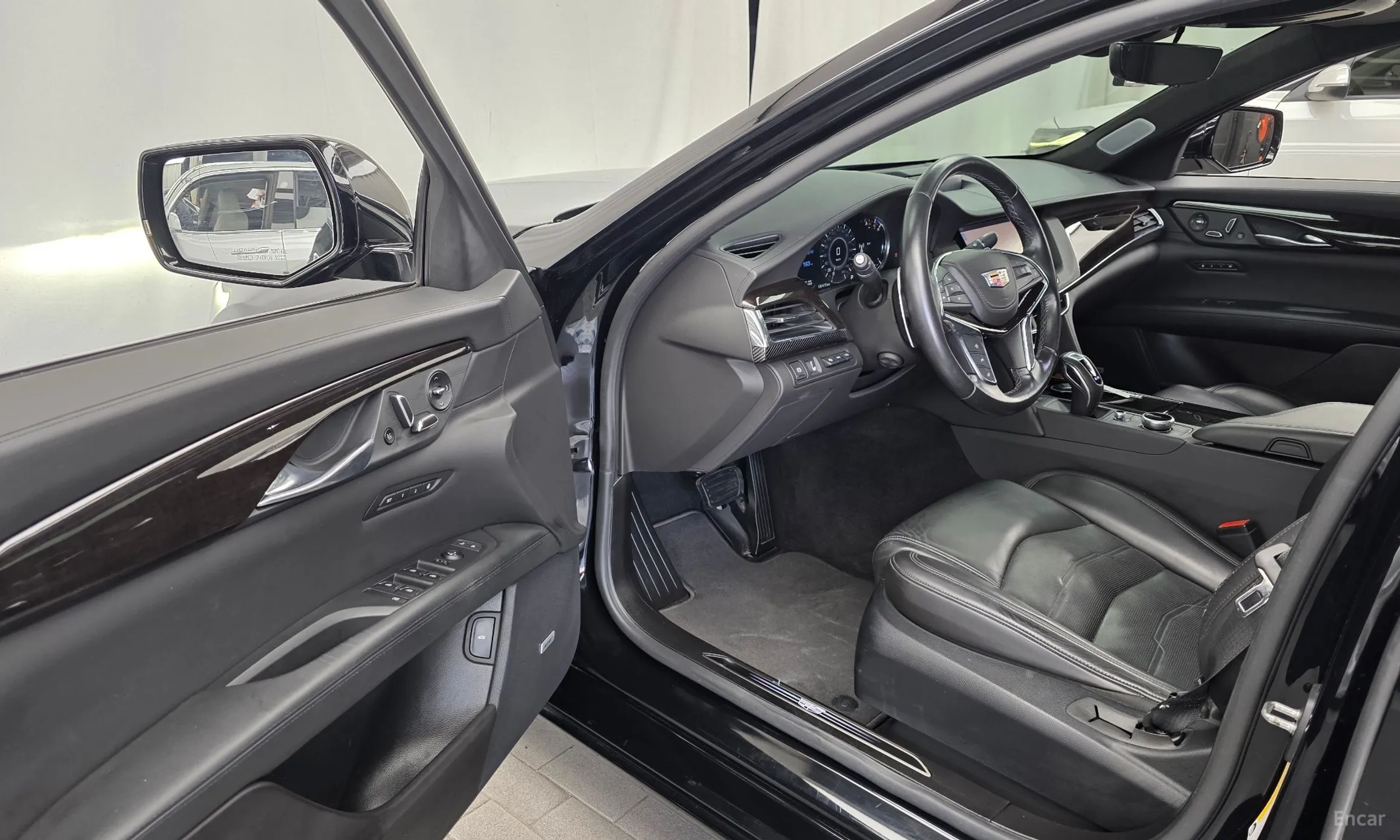 Cadillac CT6 превью 10