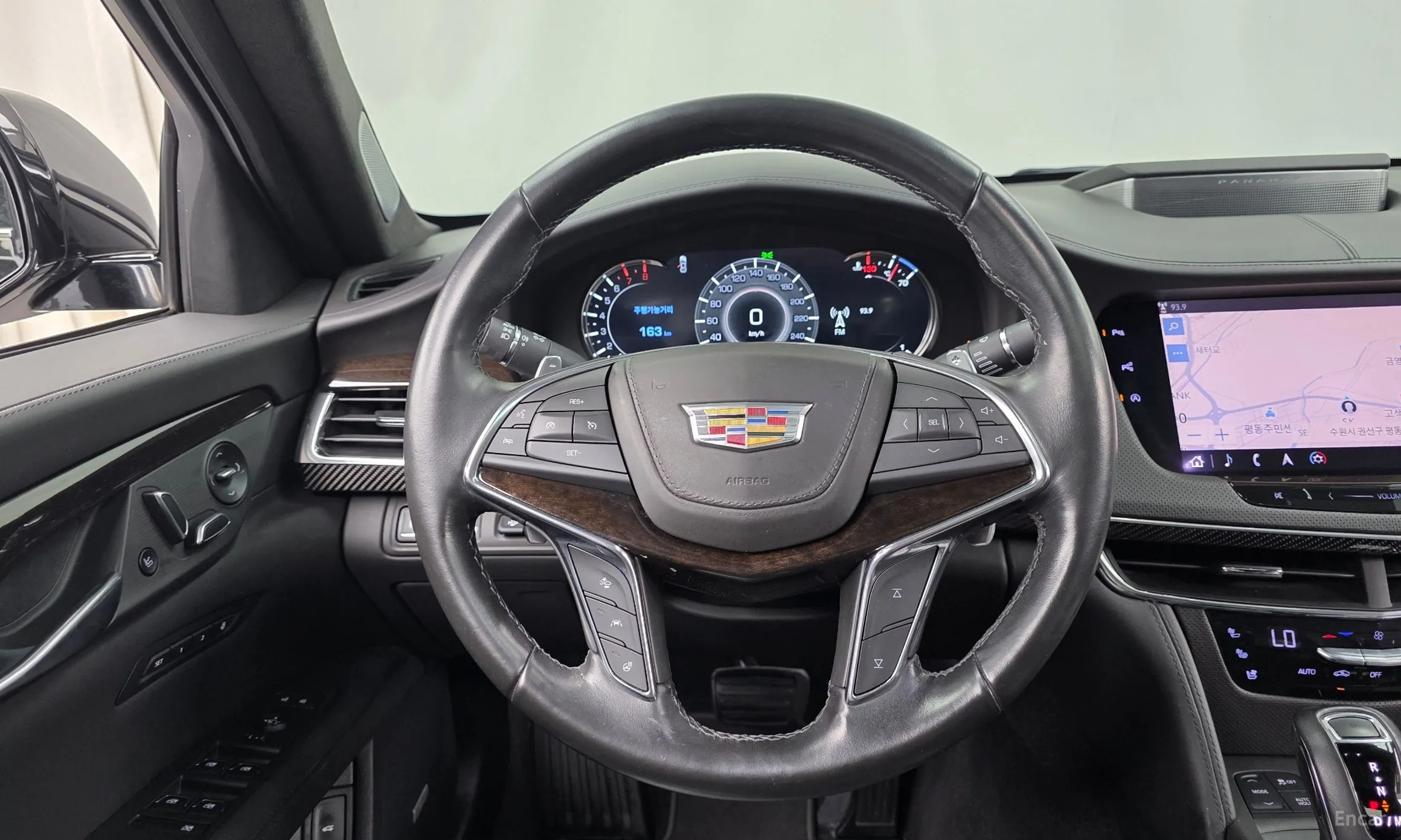 Cadillac CT6 превью 12