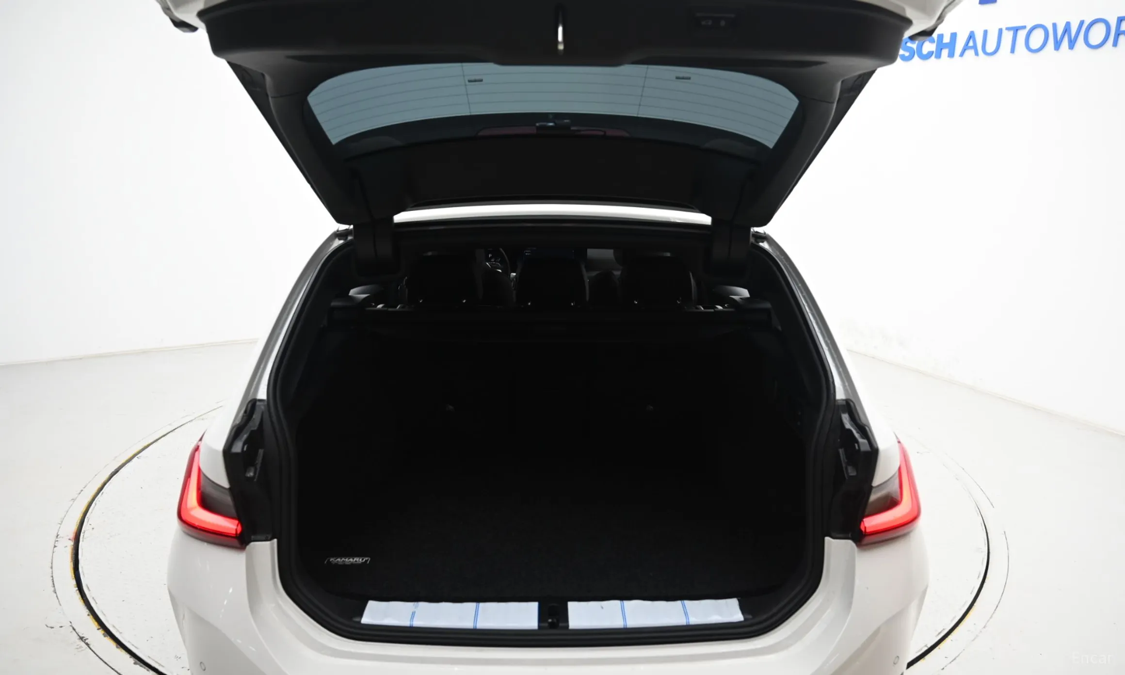BMW 3 Series (G20) превью 20