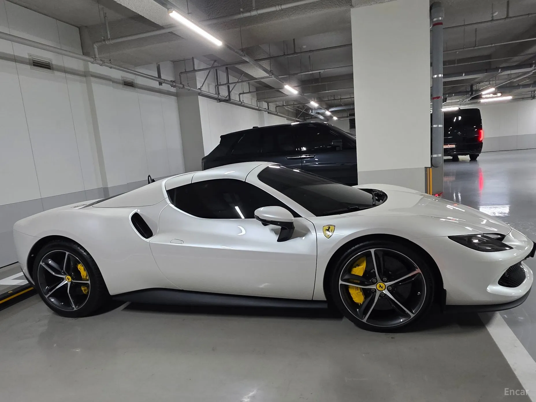 Ferrari 296 GTS превью 14