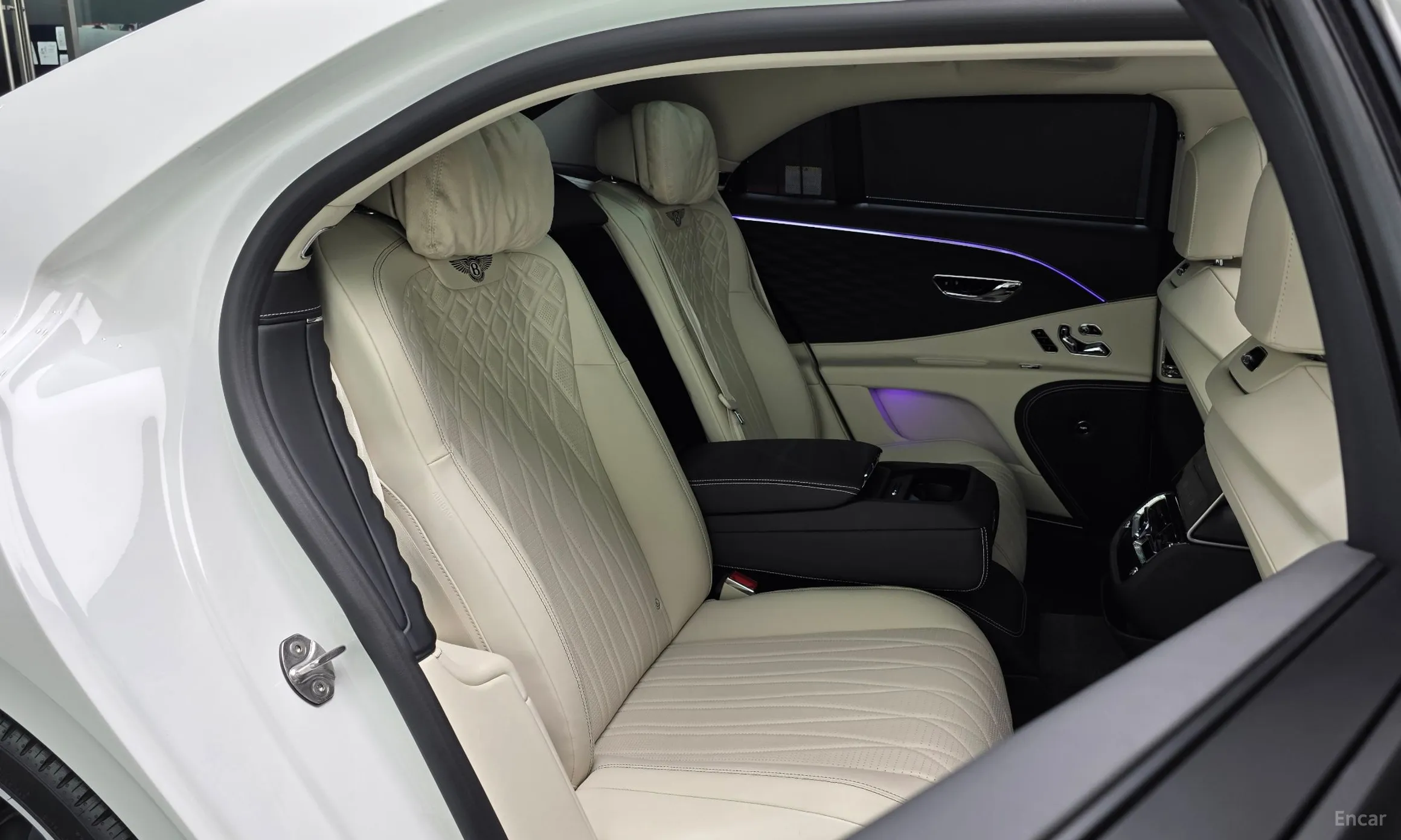 Bentley Flying Spur 3rd Generation превью 11
