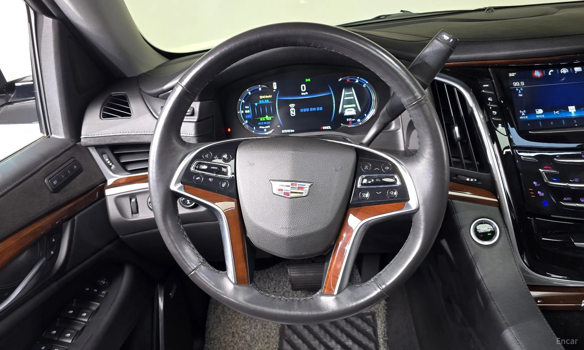 Cadillac Escalade превью 13