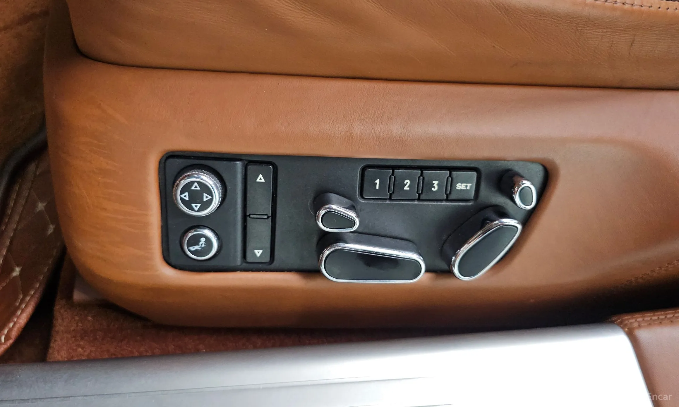 Bentley Flying Spur Gen 1 превью 15