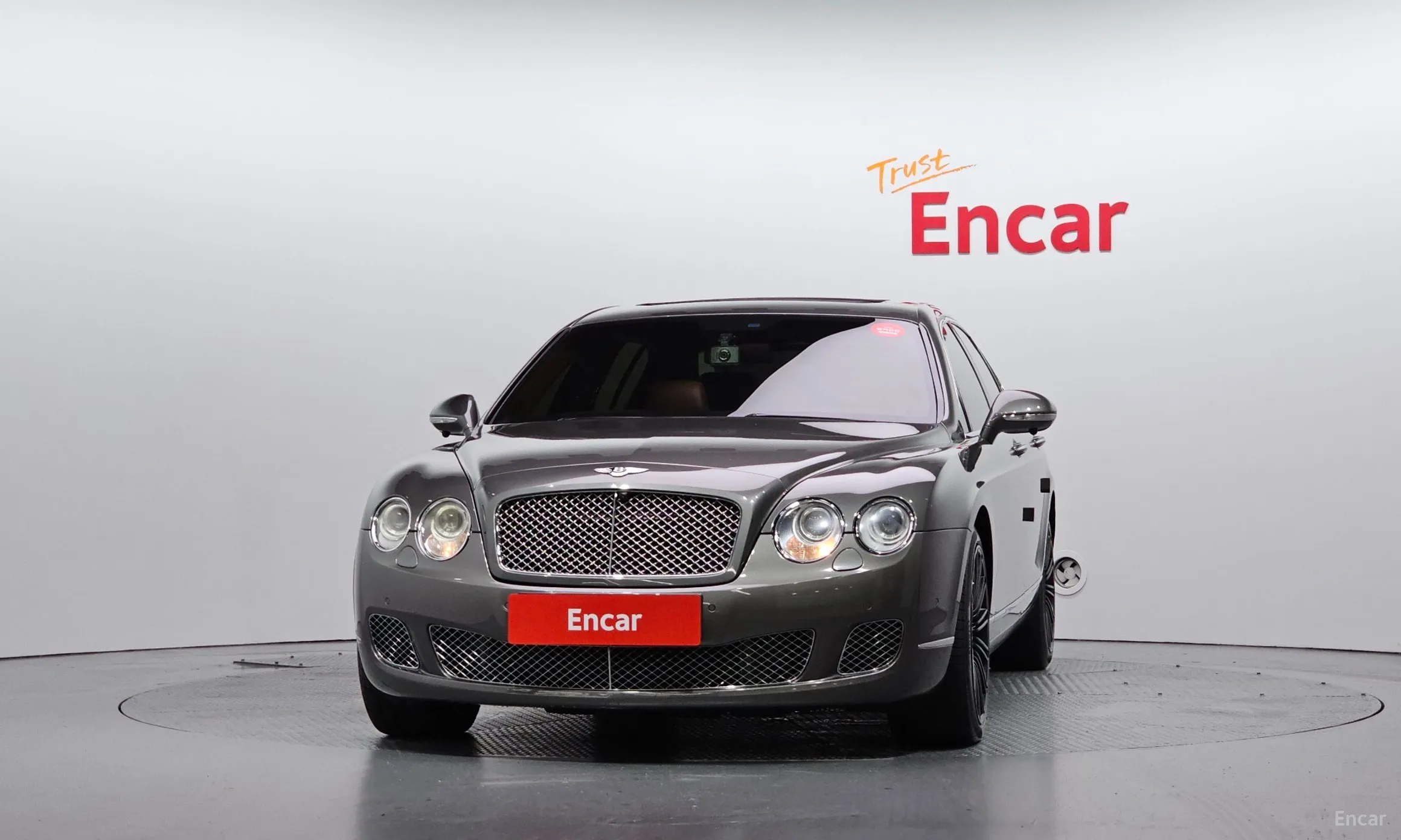 Bentley Flying Spur Gen 1 превью 3