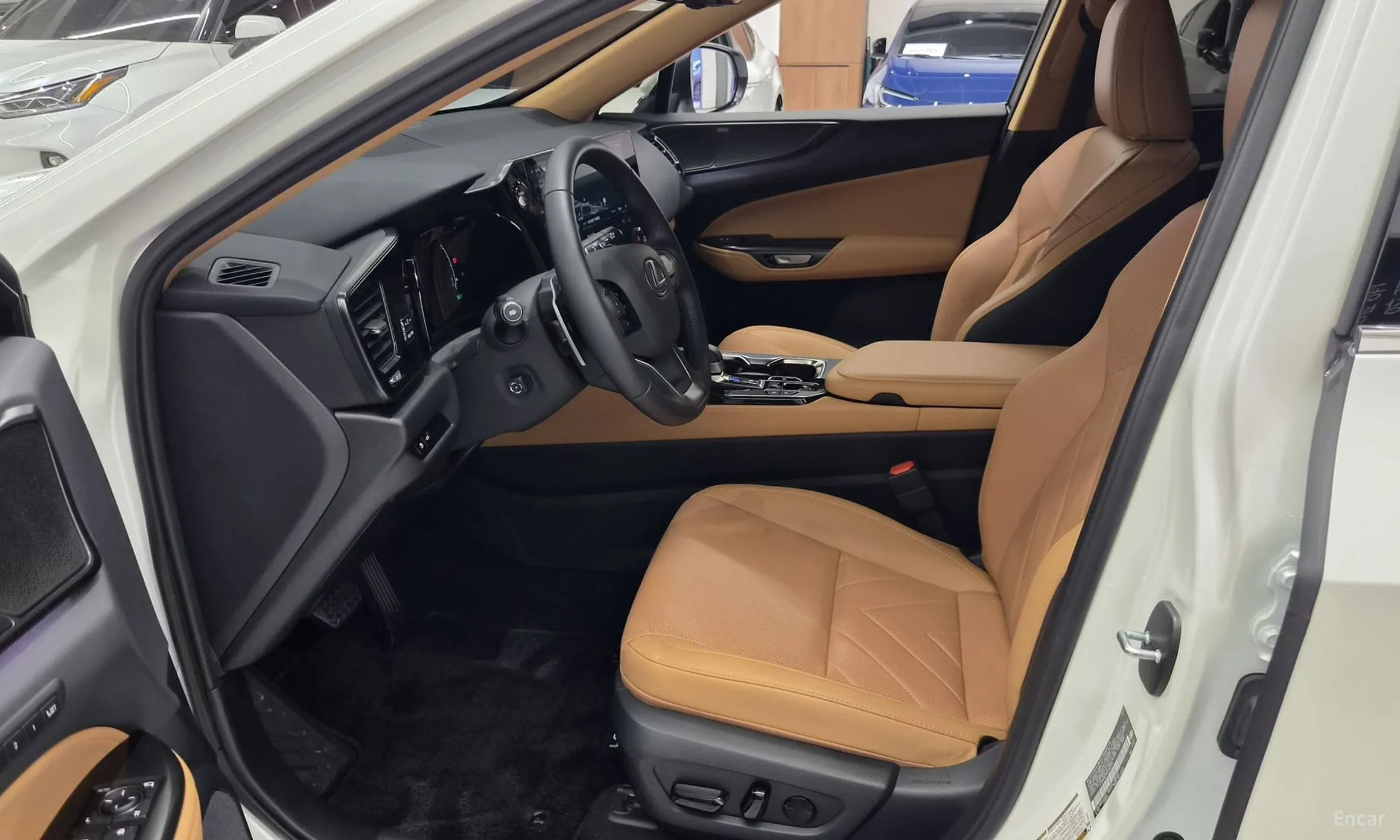 Lexus NX350h Gen 2 превью 10