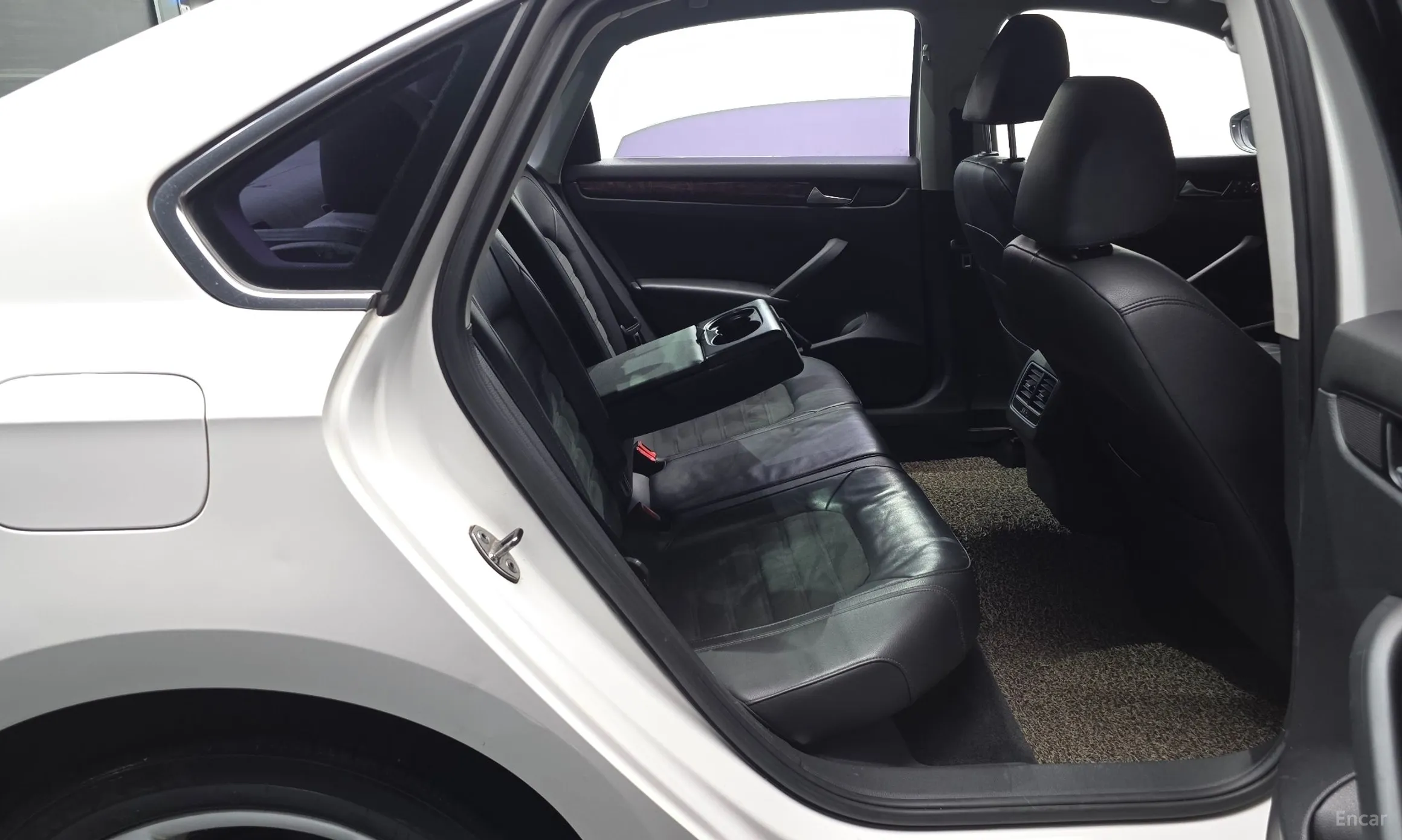 Volkswagen The New Passat превью 12
