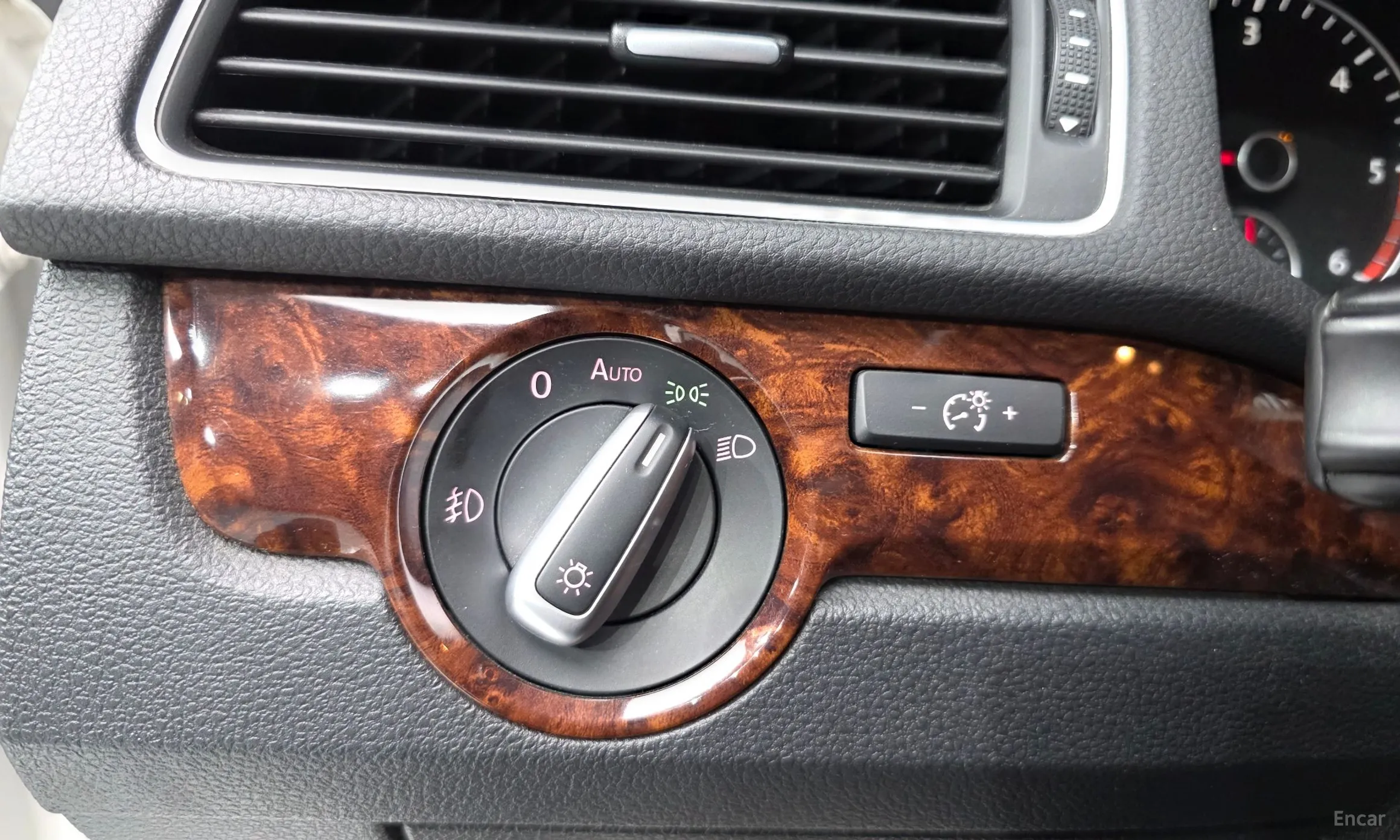 Volkswagen The New Passat превью 16