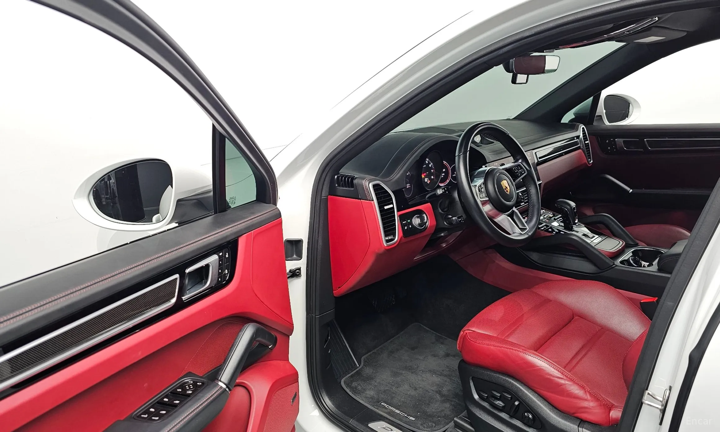Porsche Cayenne (PO536) превью 10